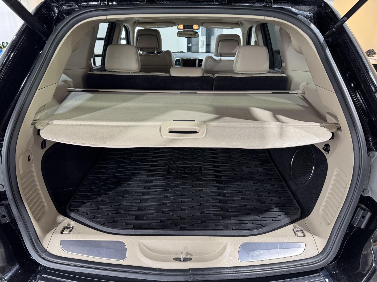 Vehicle photo 42