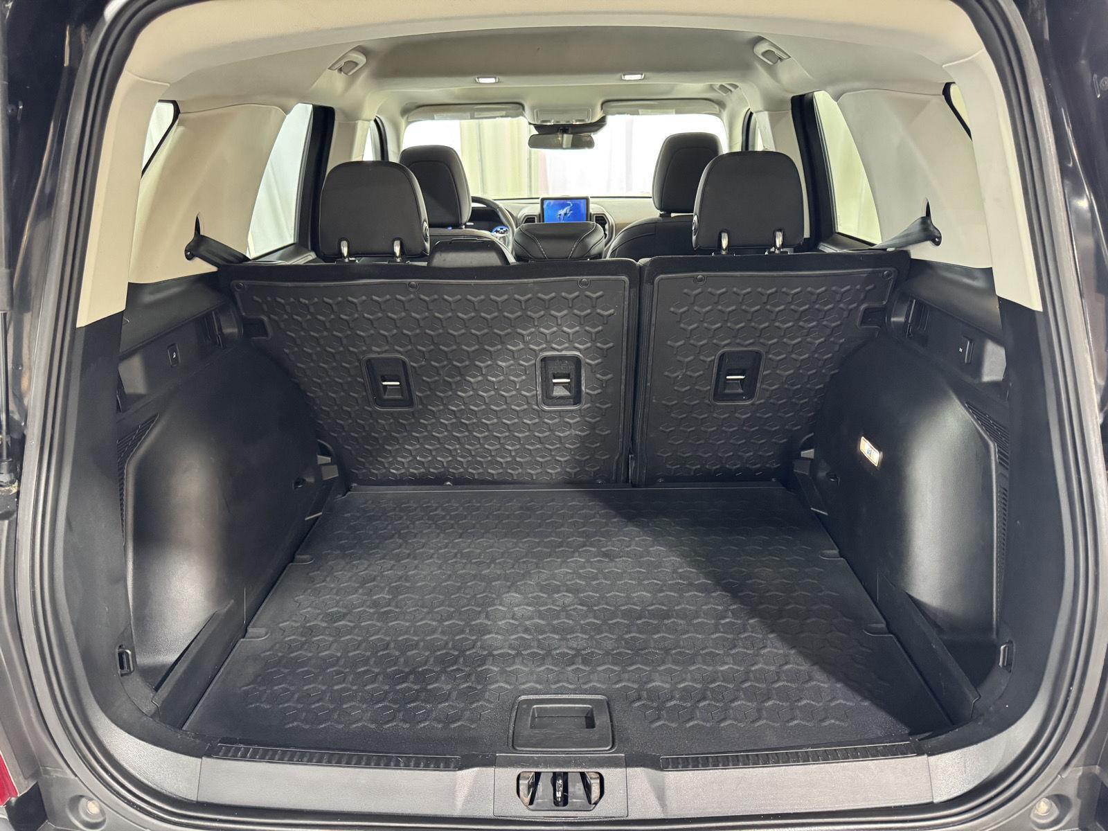 Vehicle photo 39