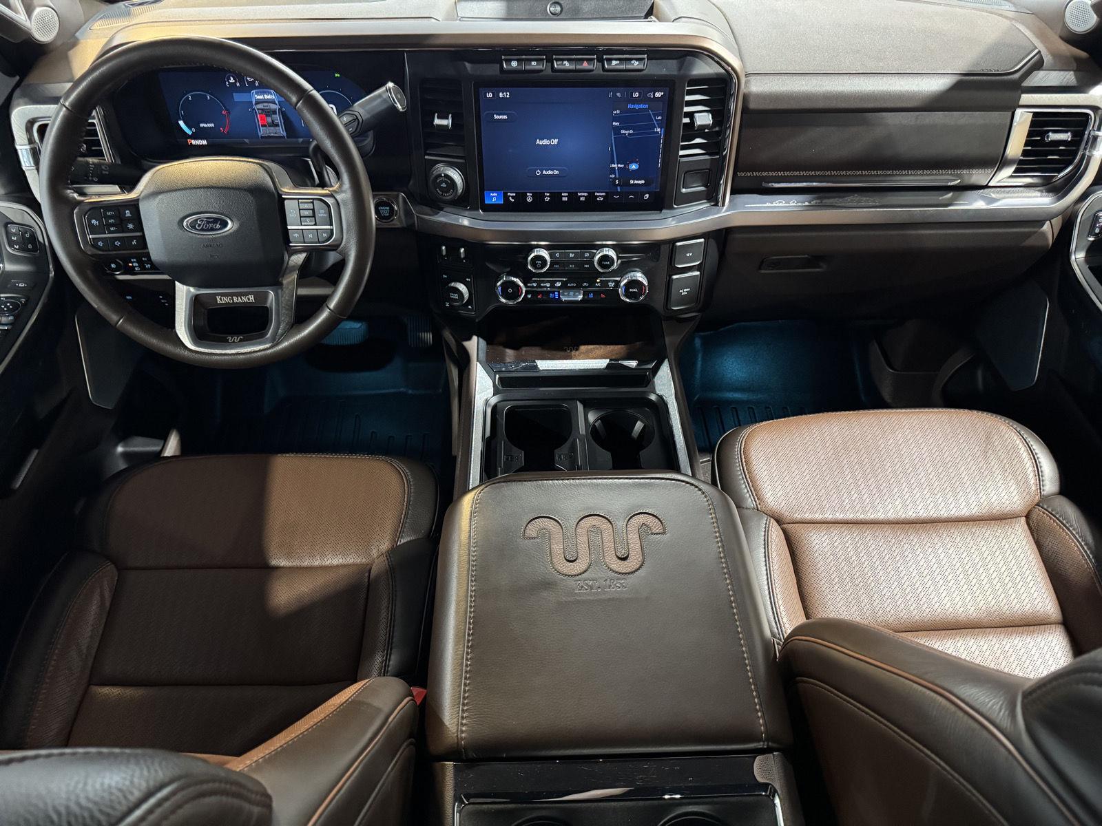Vehicle photo 22