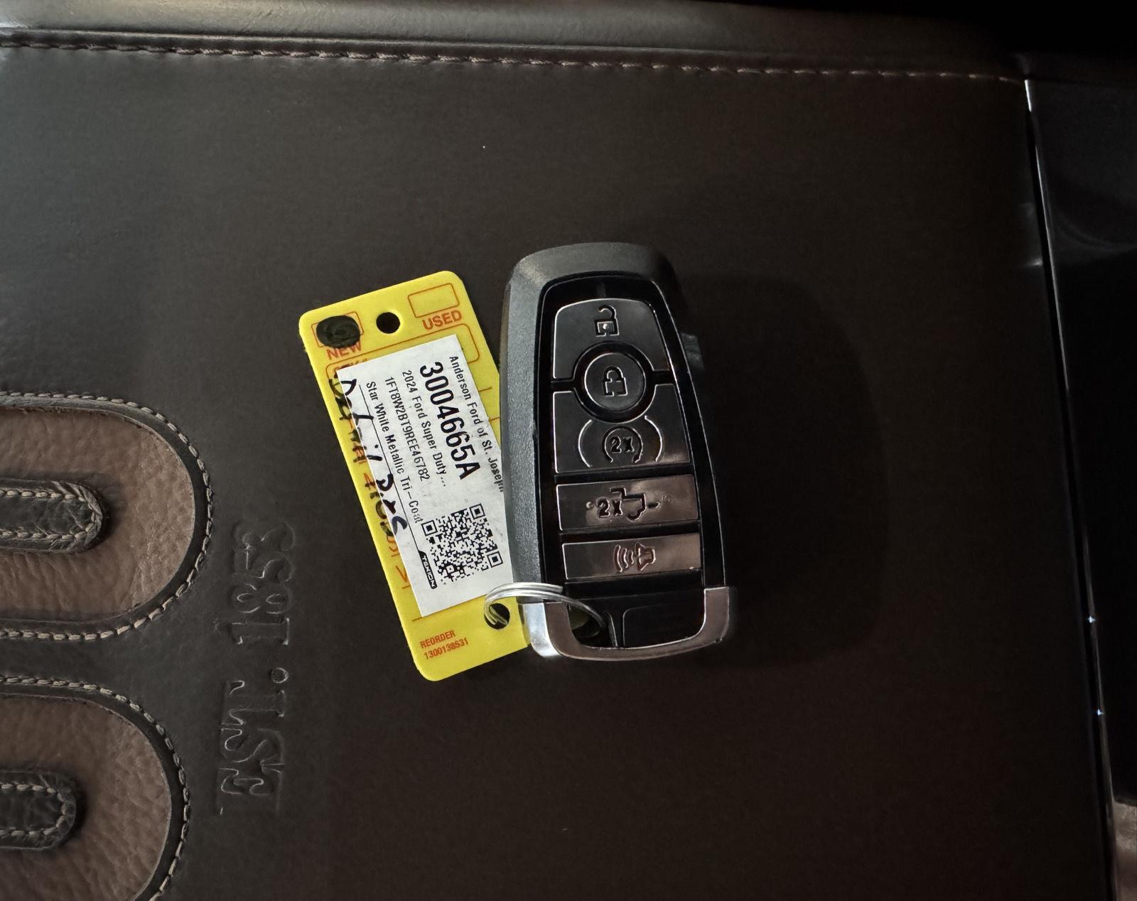 Vehicle photo 46