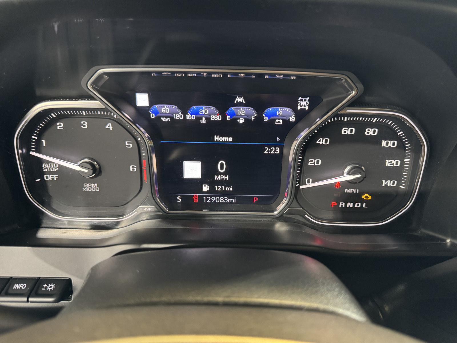 Vehicle photo 3