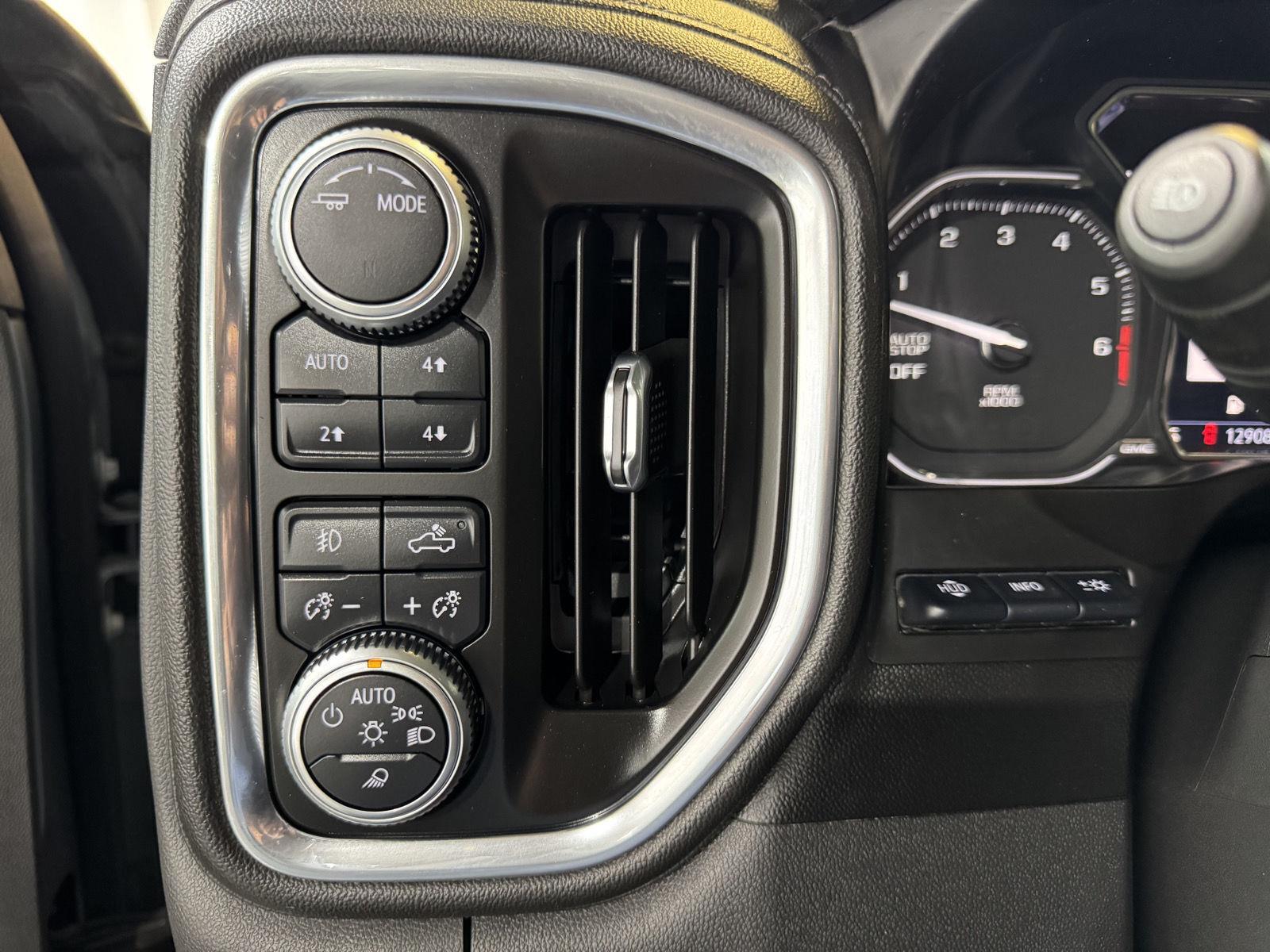 Vehicle photo 16