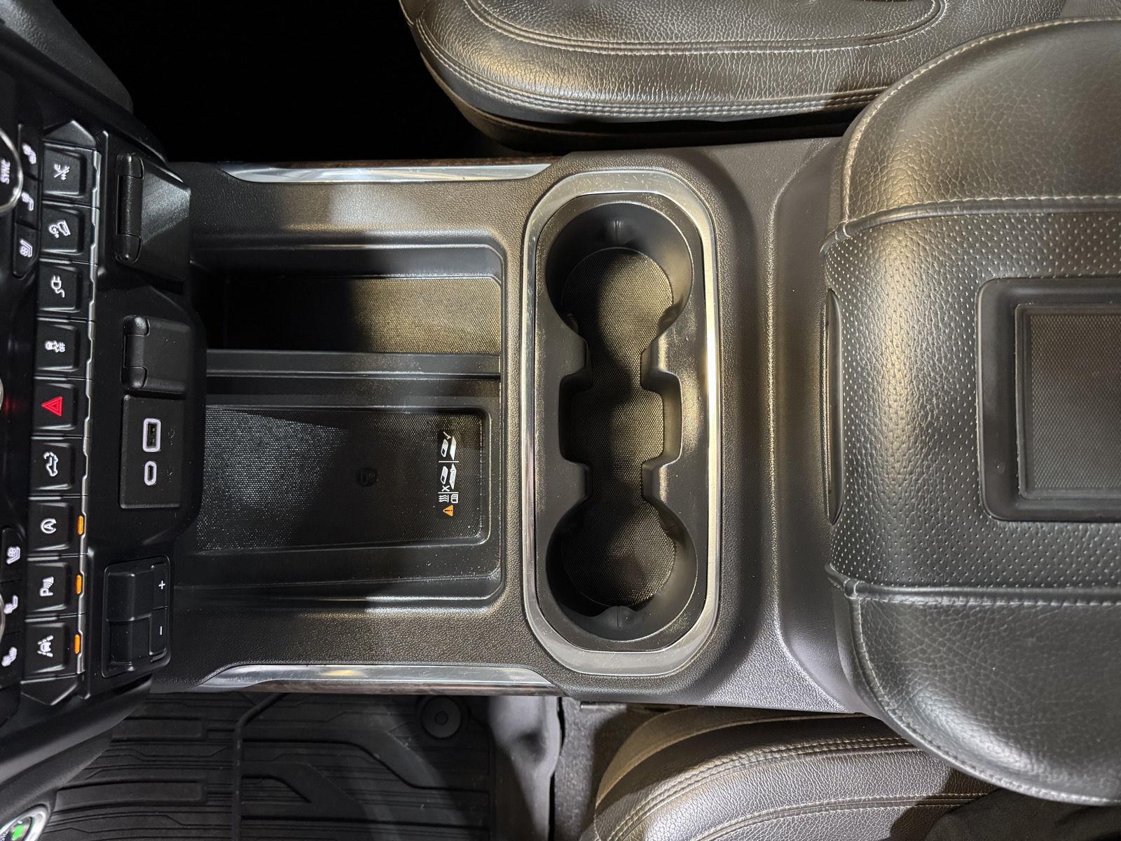 Vehicle photo 36
