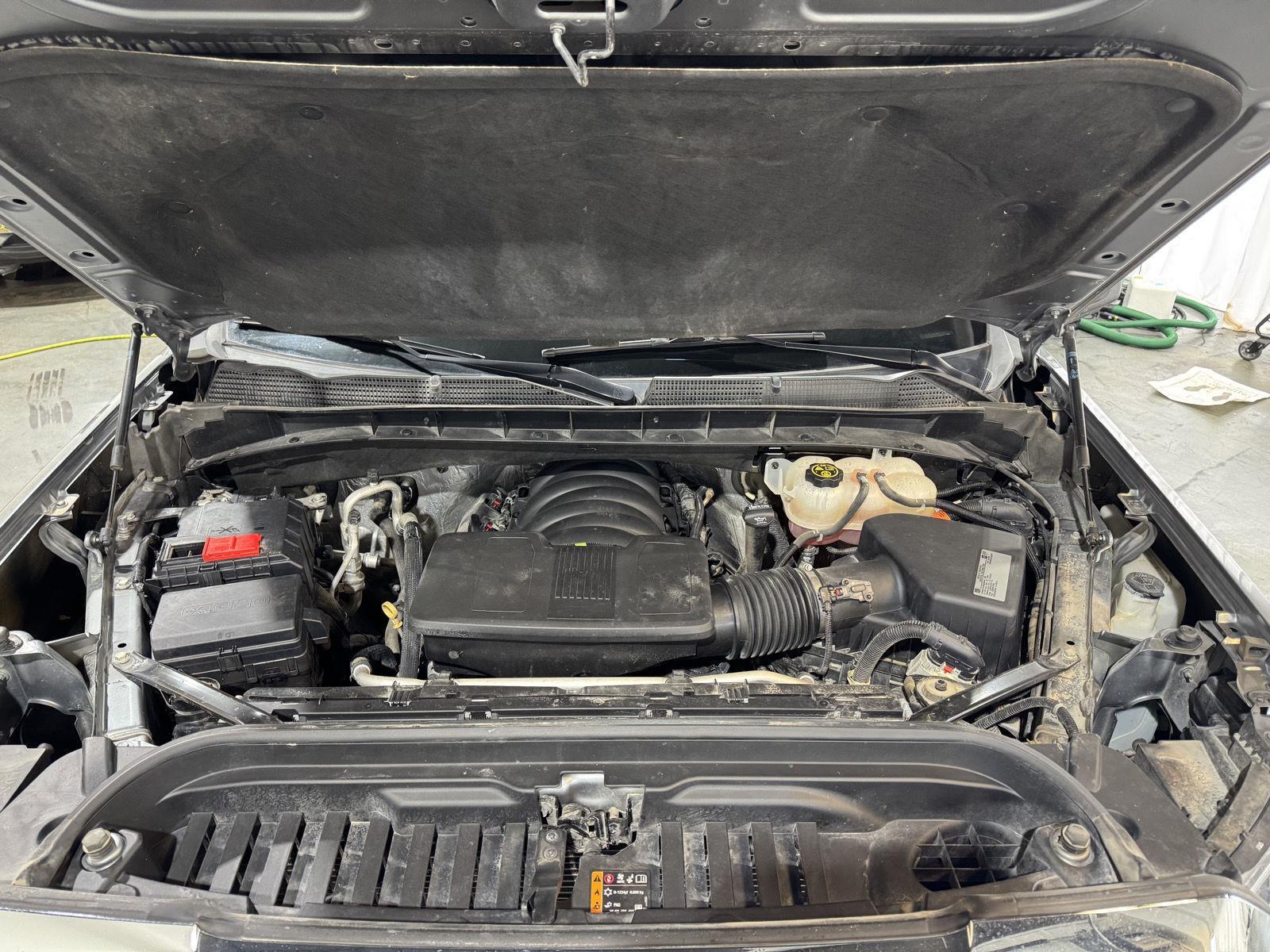 Vehicle photo 43