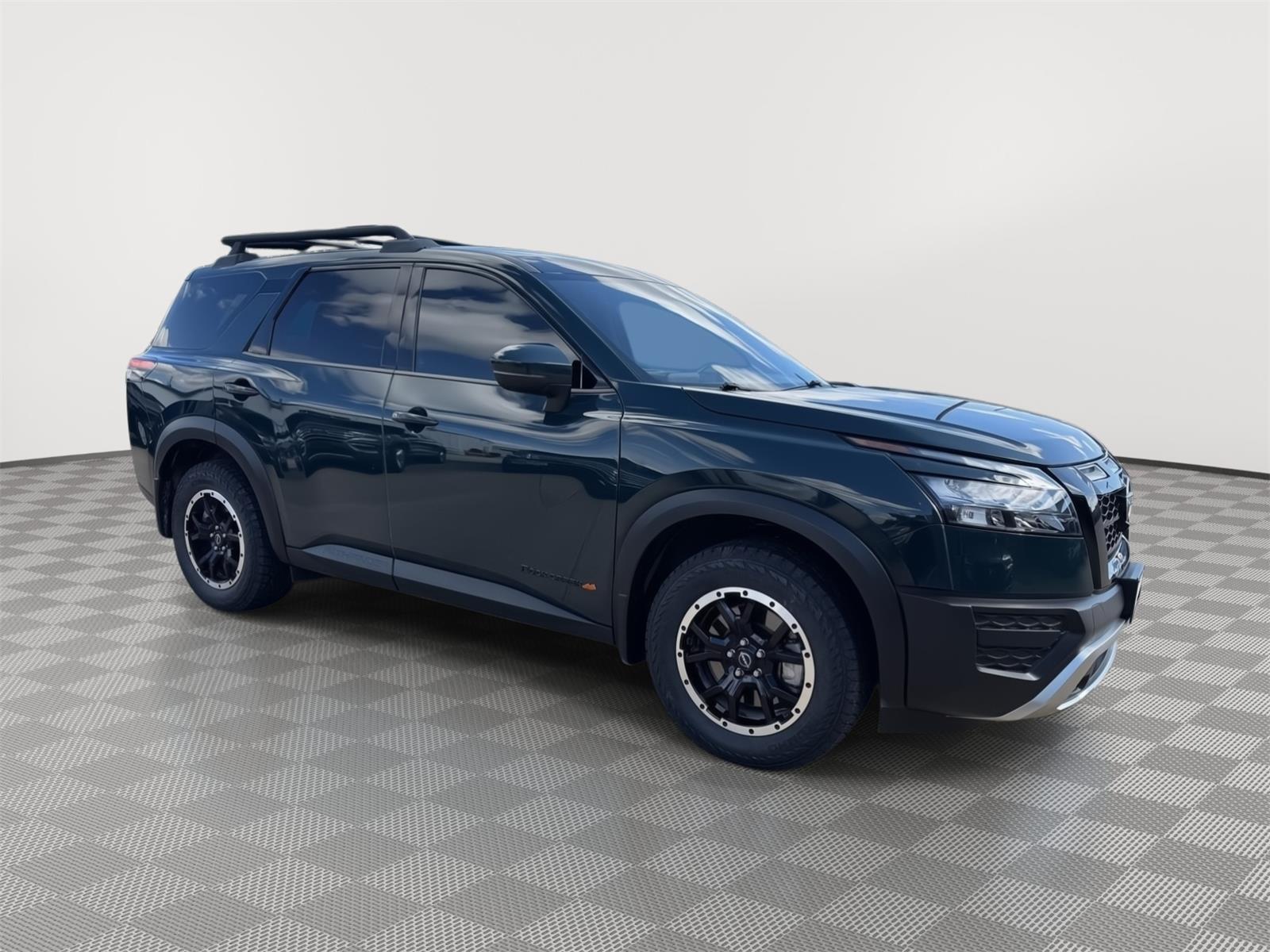 Vehicle photo 6