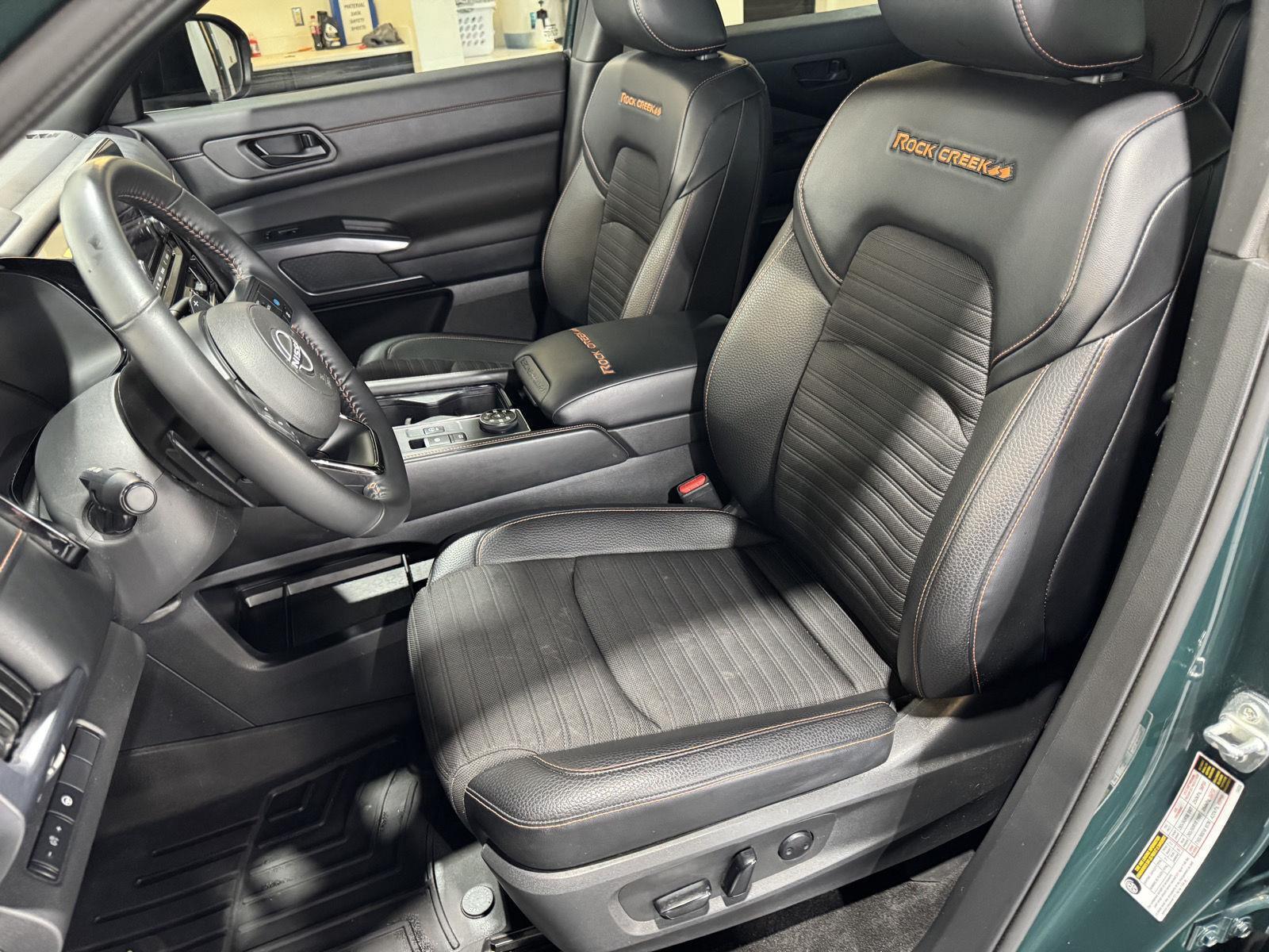 Vehicle photo 20