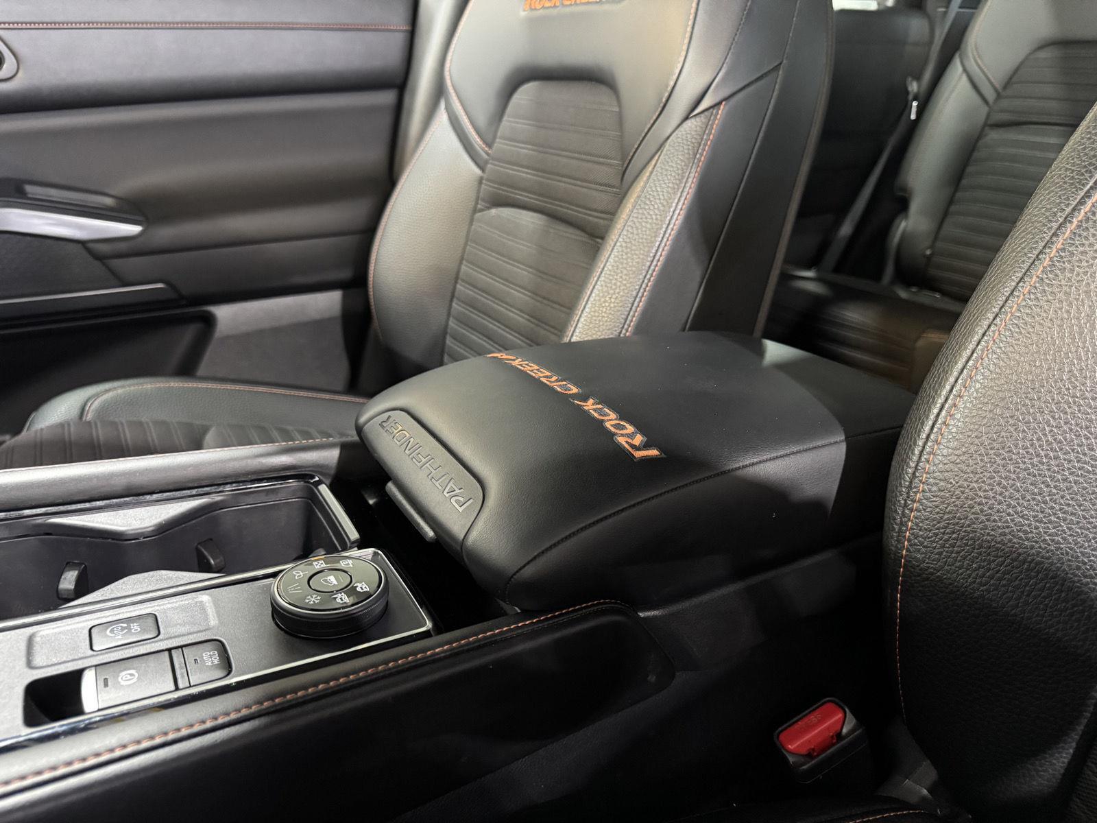 Vehicle photo 36