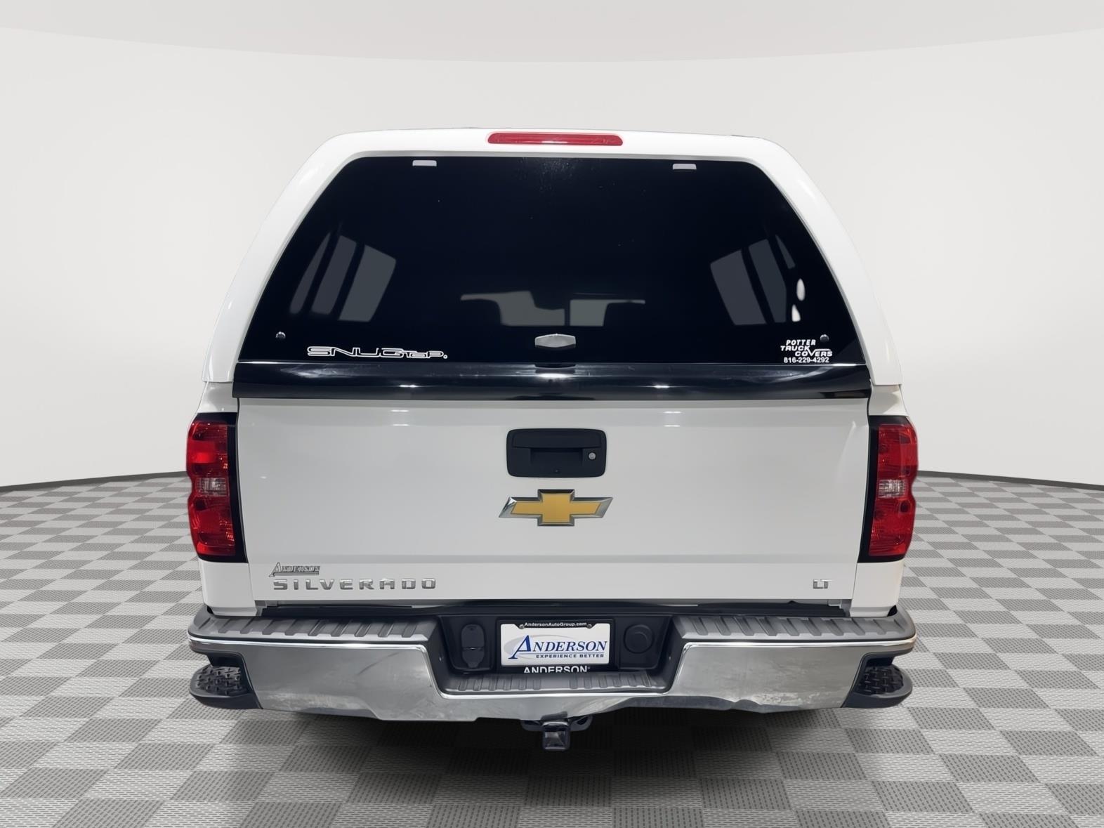 Vehicle photo 7