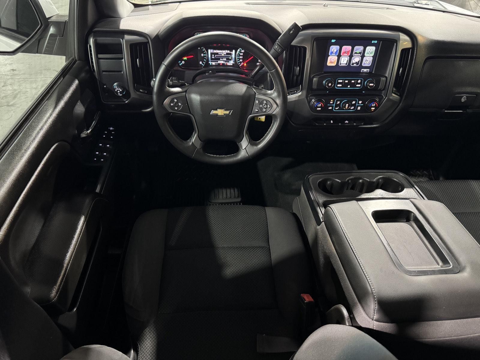 Vehicle photo 22