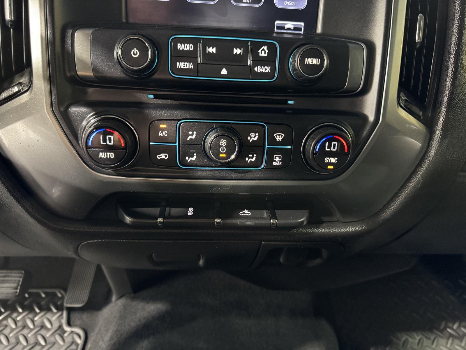 Vehicle photo 32