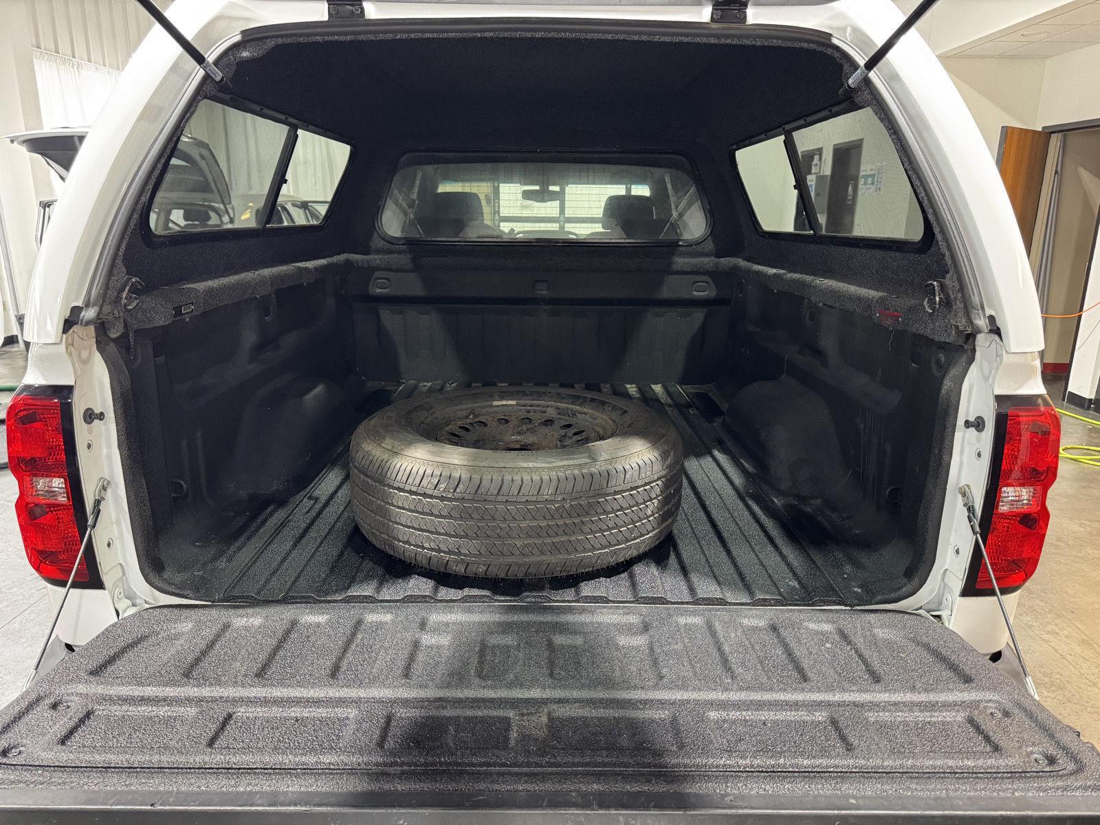Vehicle photo 38