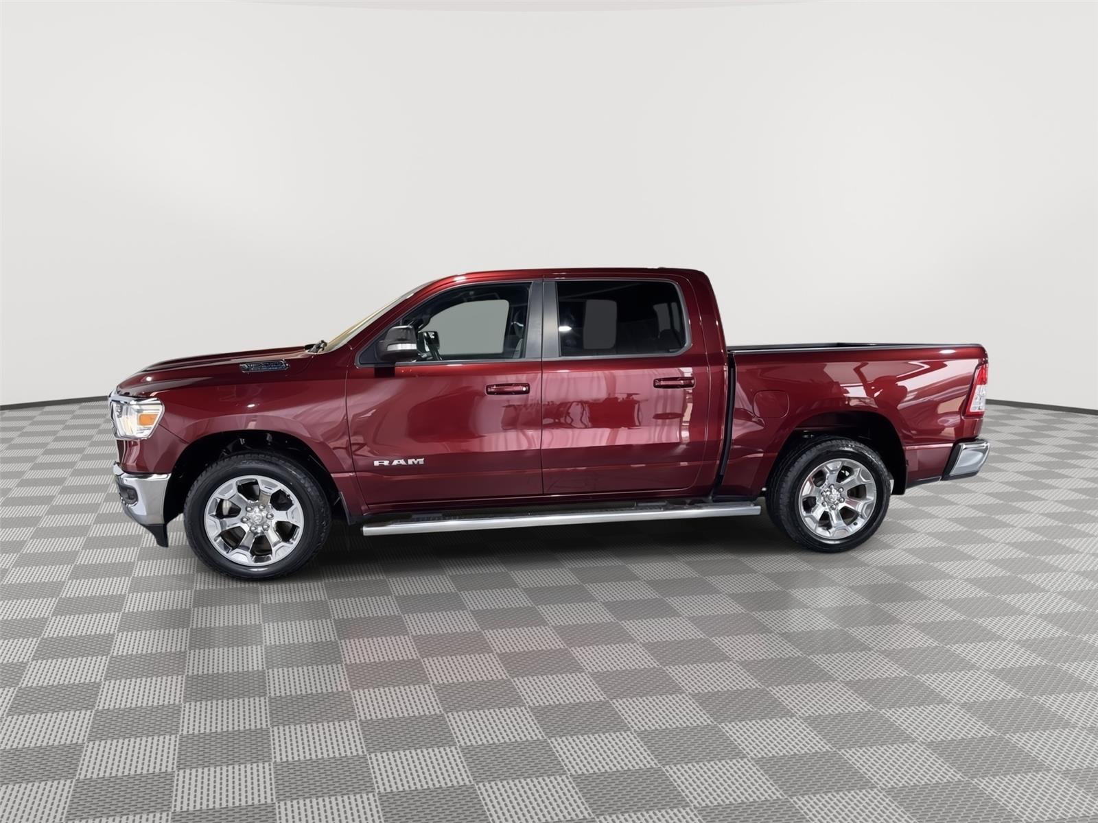 Vehicle photo 2
