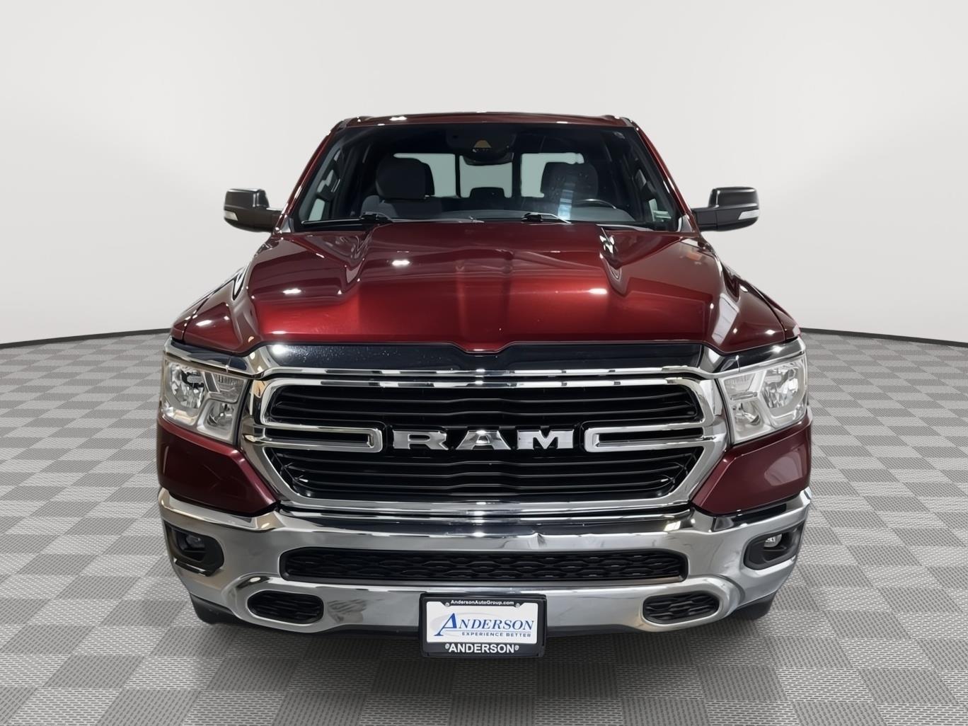 Vehicle photo 4