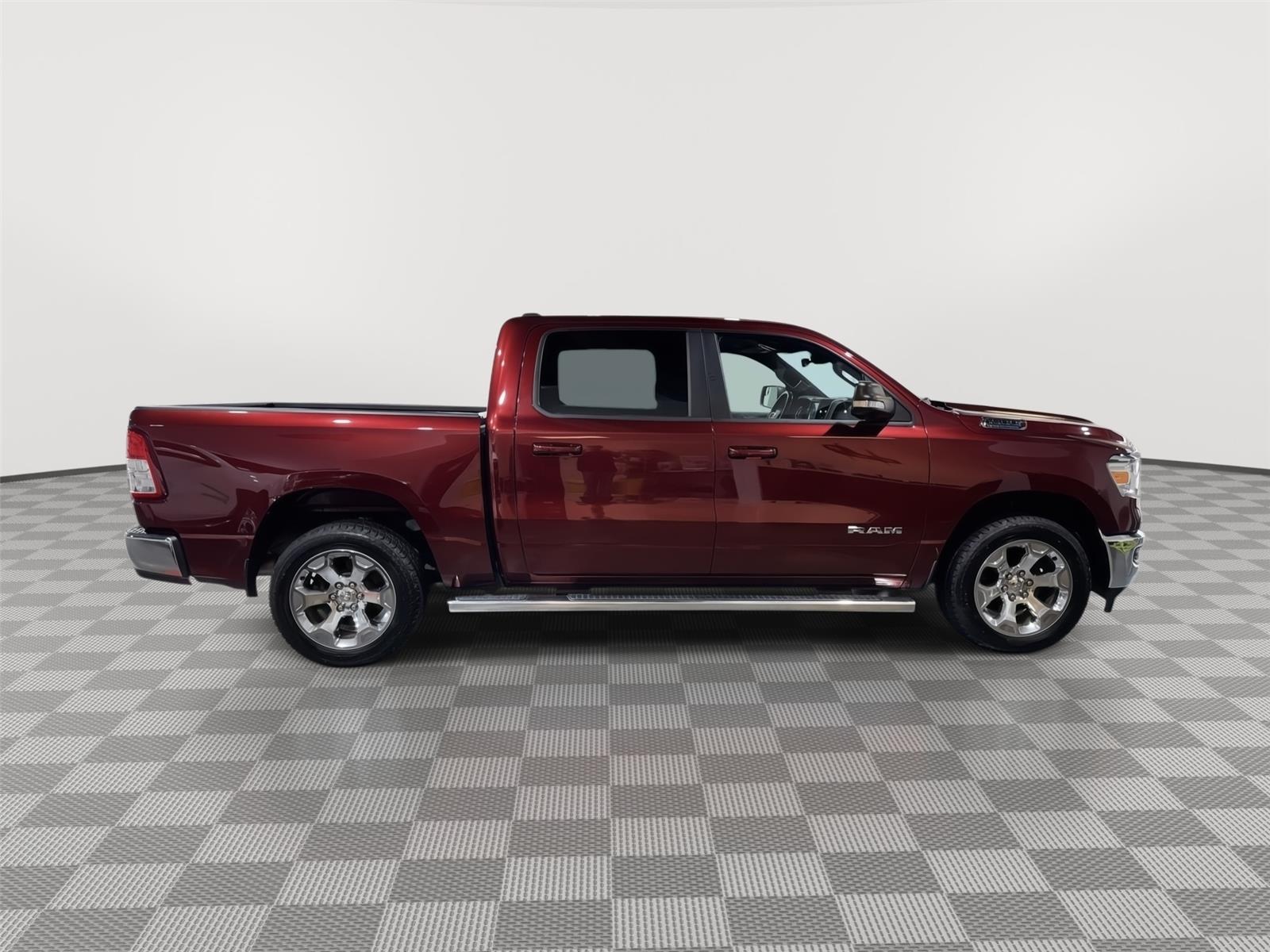 Vehicle photo 6