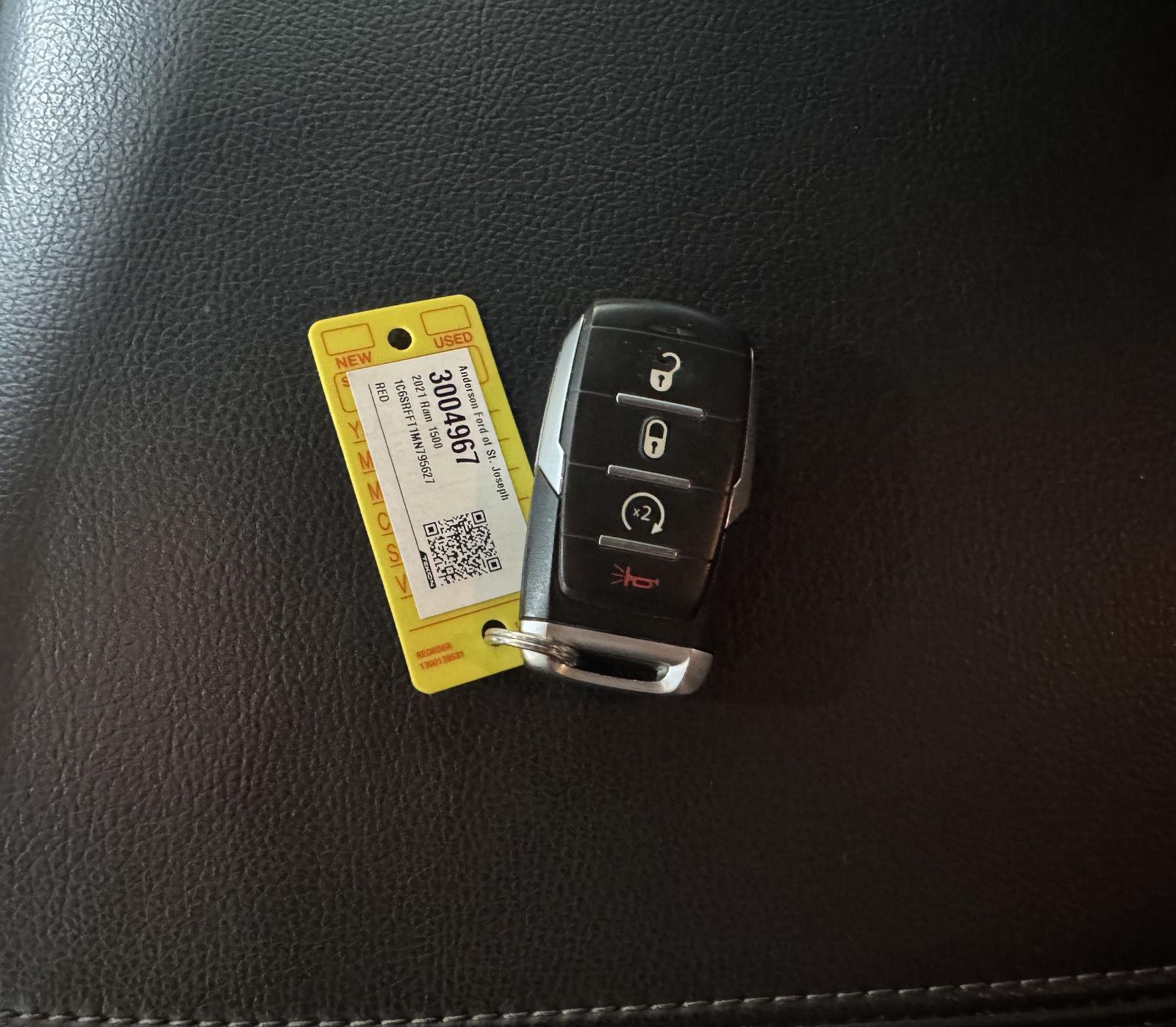Vehicle photo 40