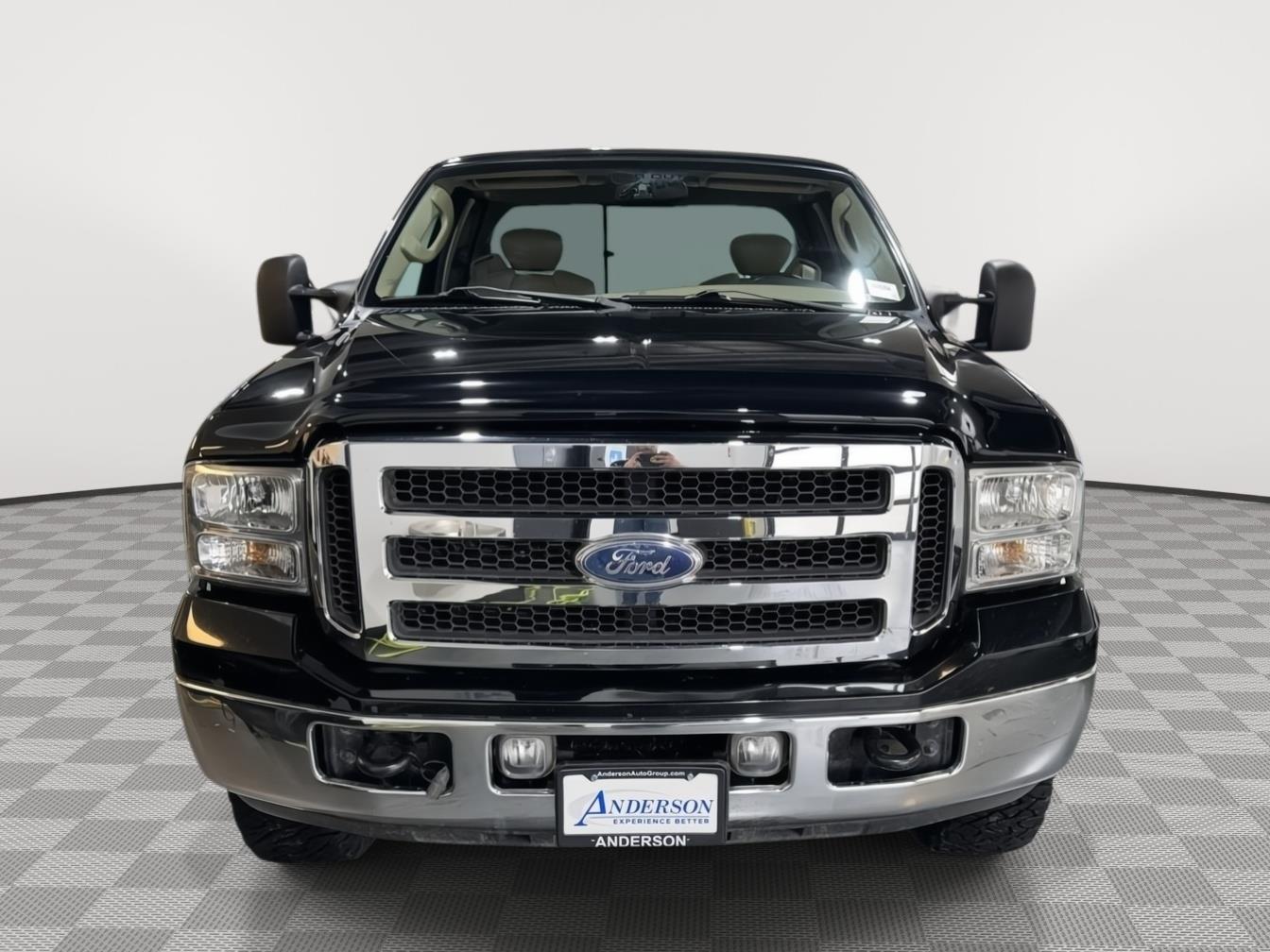 Vehicle photo 5