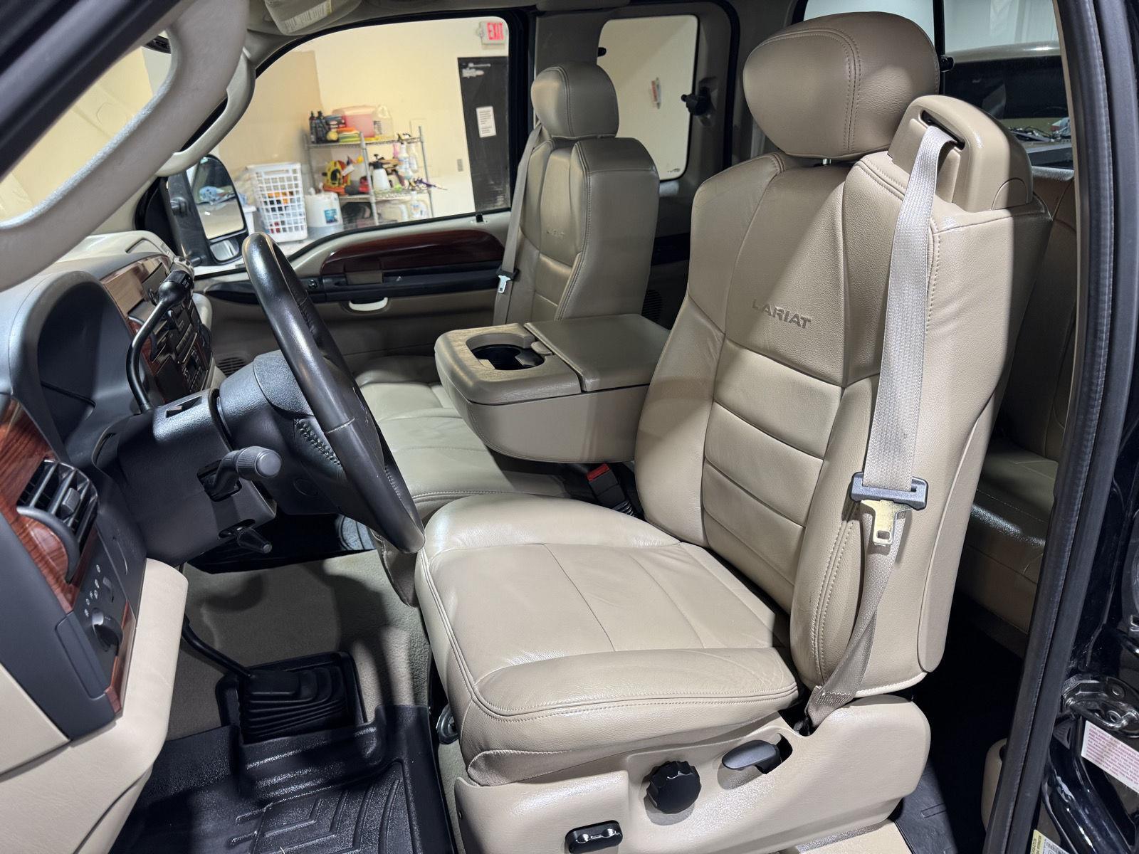 Vehicle photo 20