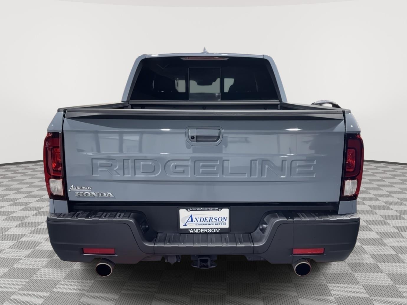Vehicle photo 9