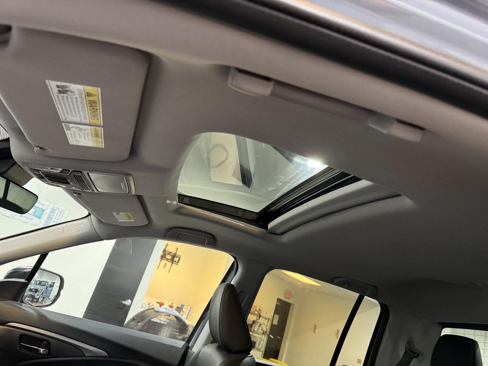 Vehicle photo 34