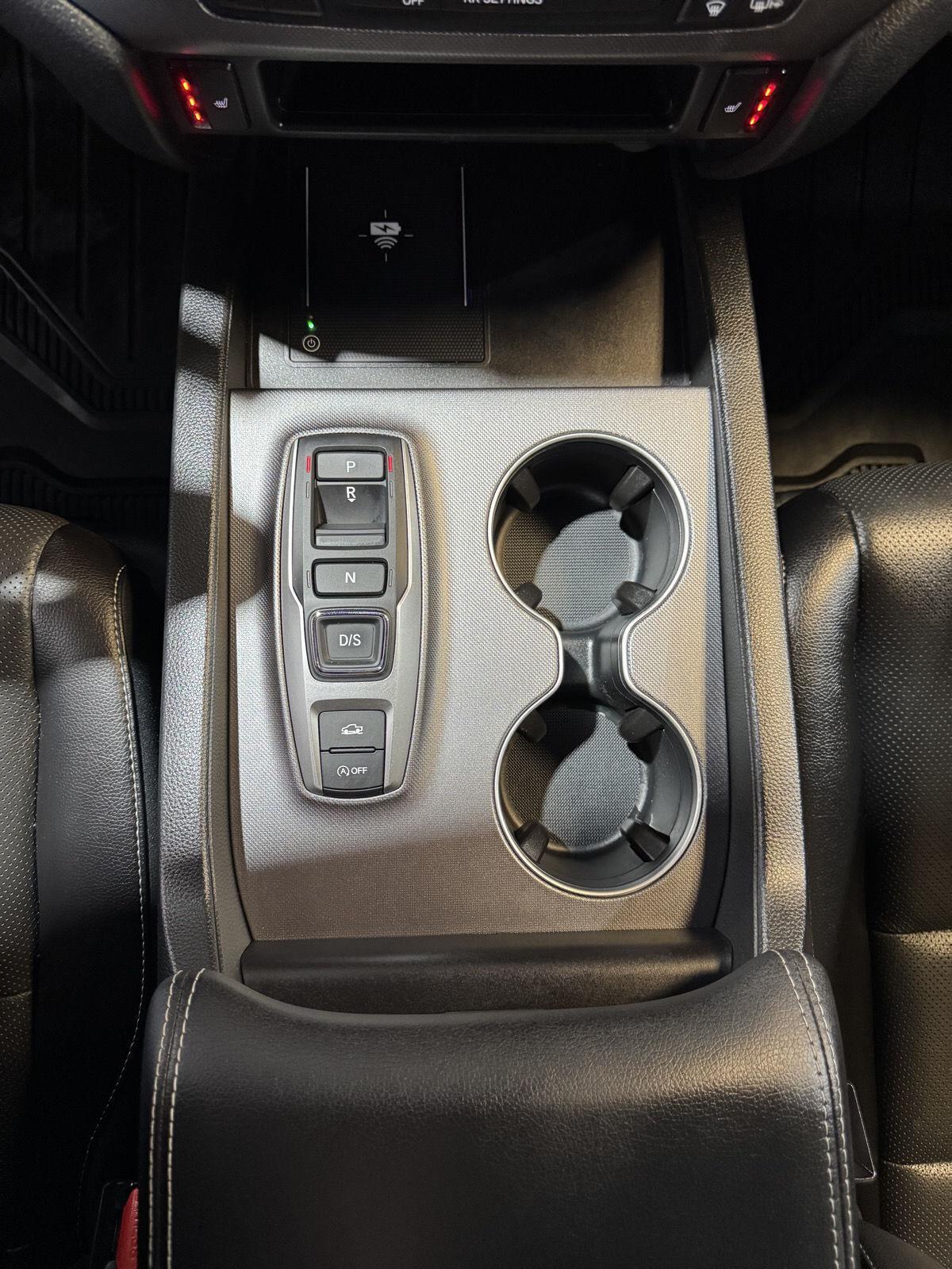 Vehicle photo 38