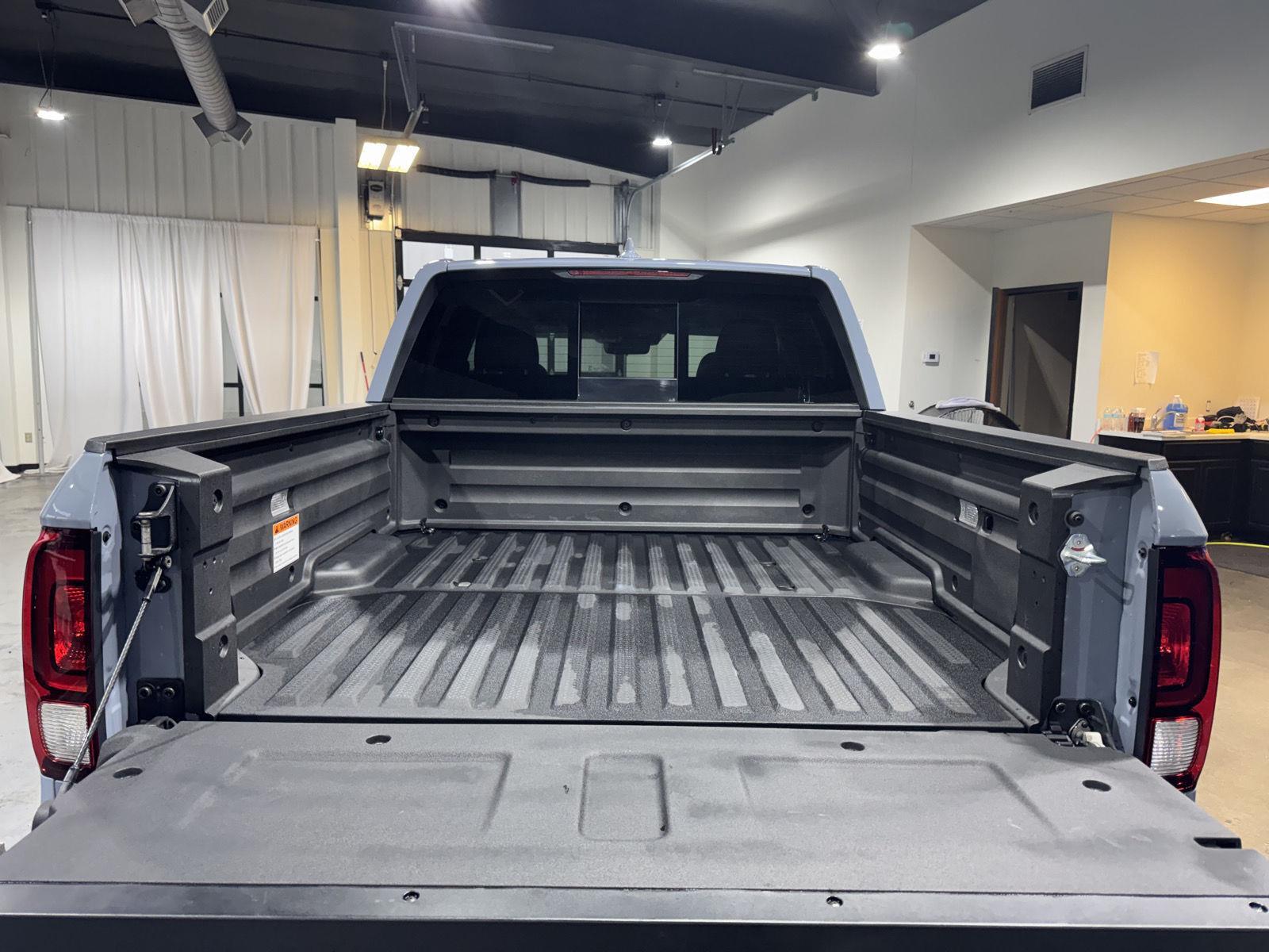 Vehicle photo 45