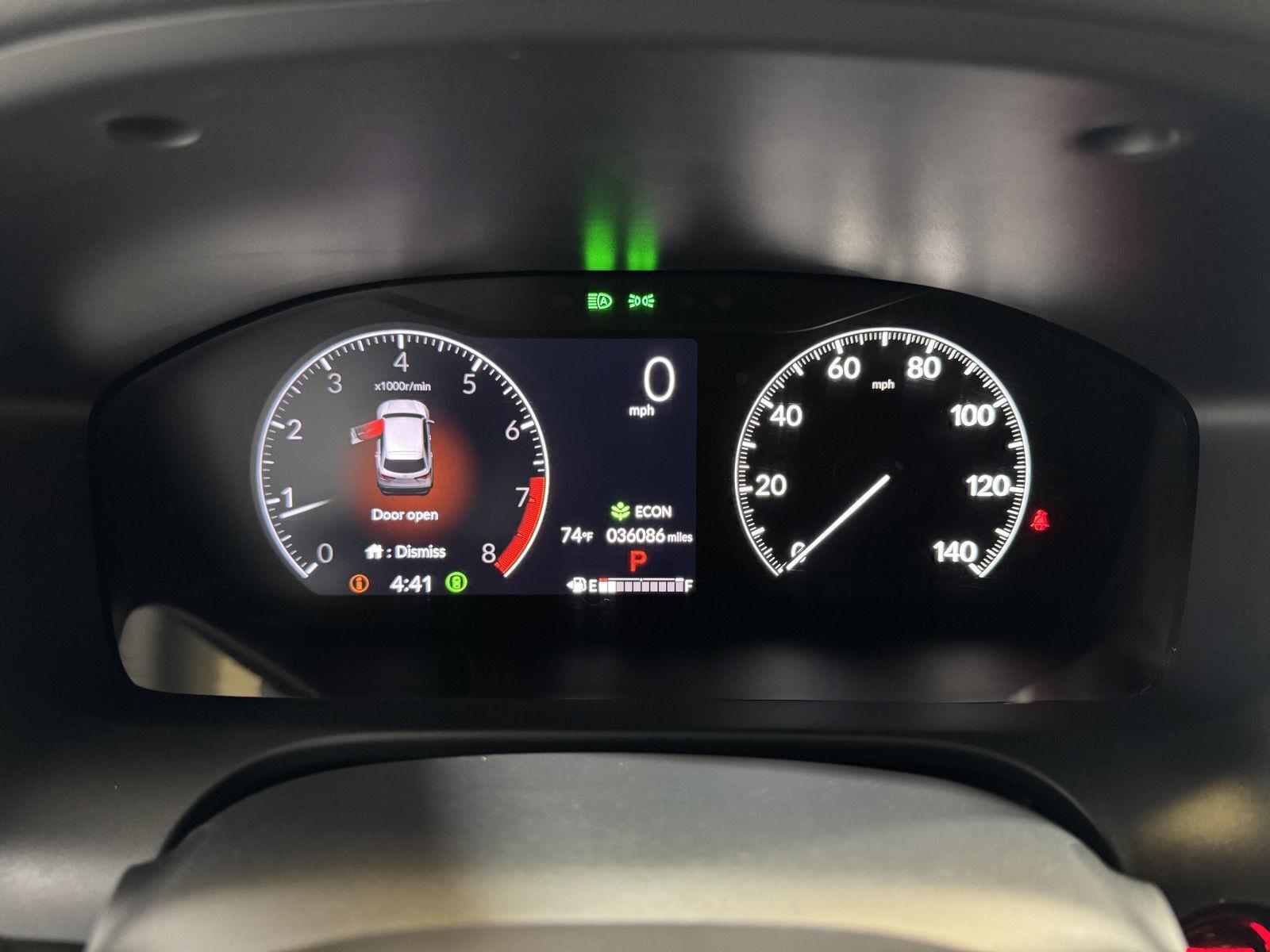 Vehicle photo 3