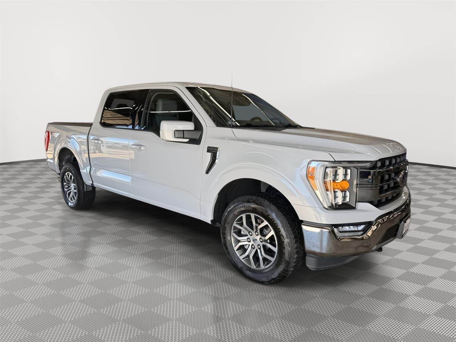 Vehicle photo 5