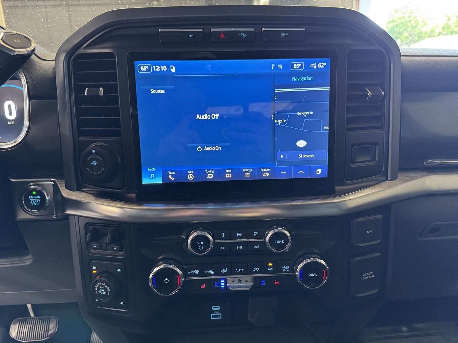 Vehicle photo 33