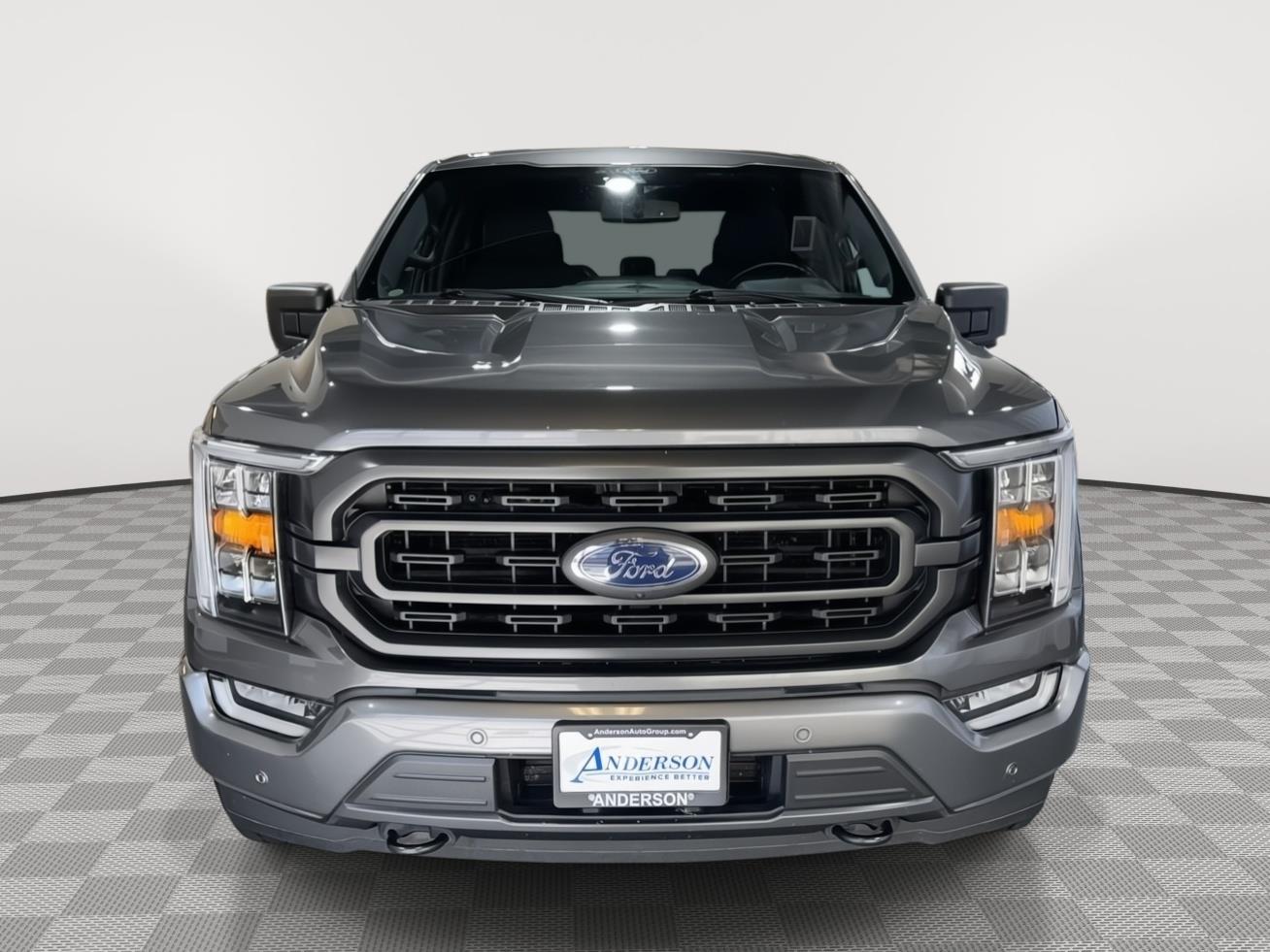 Vehicle photo 5