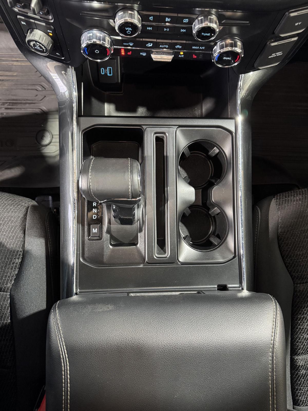 Vehicle photo 35