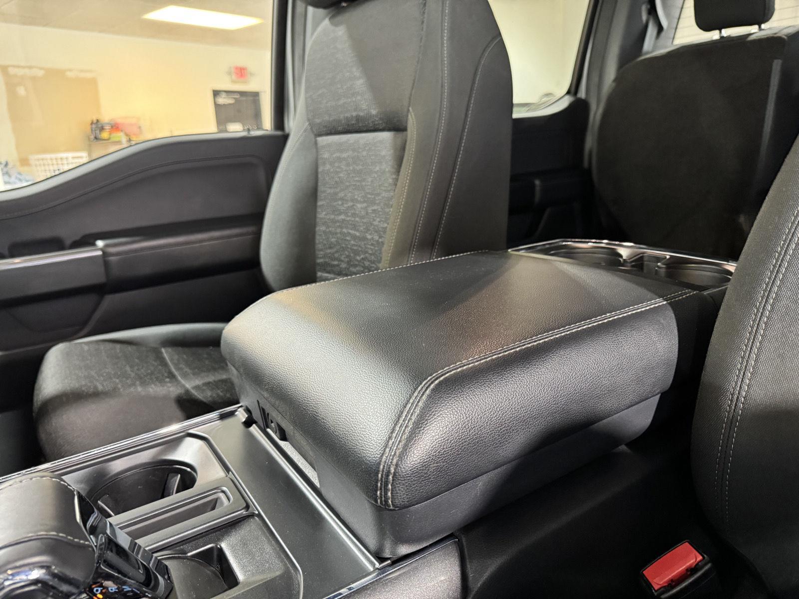 Vehicle photo 36