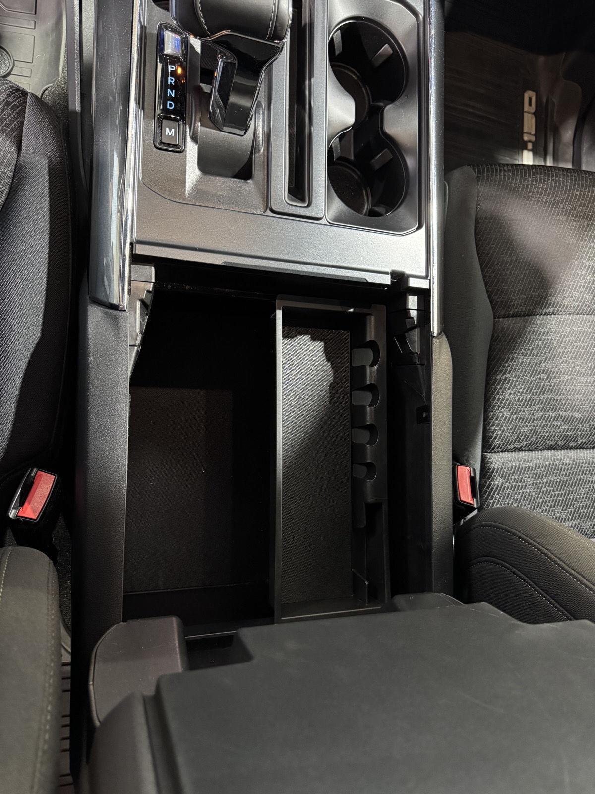 Vehicle photo 37