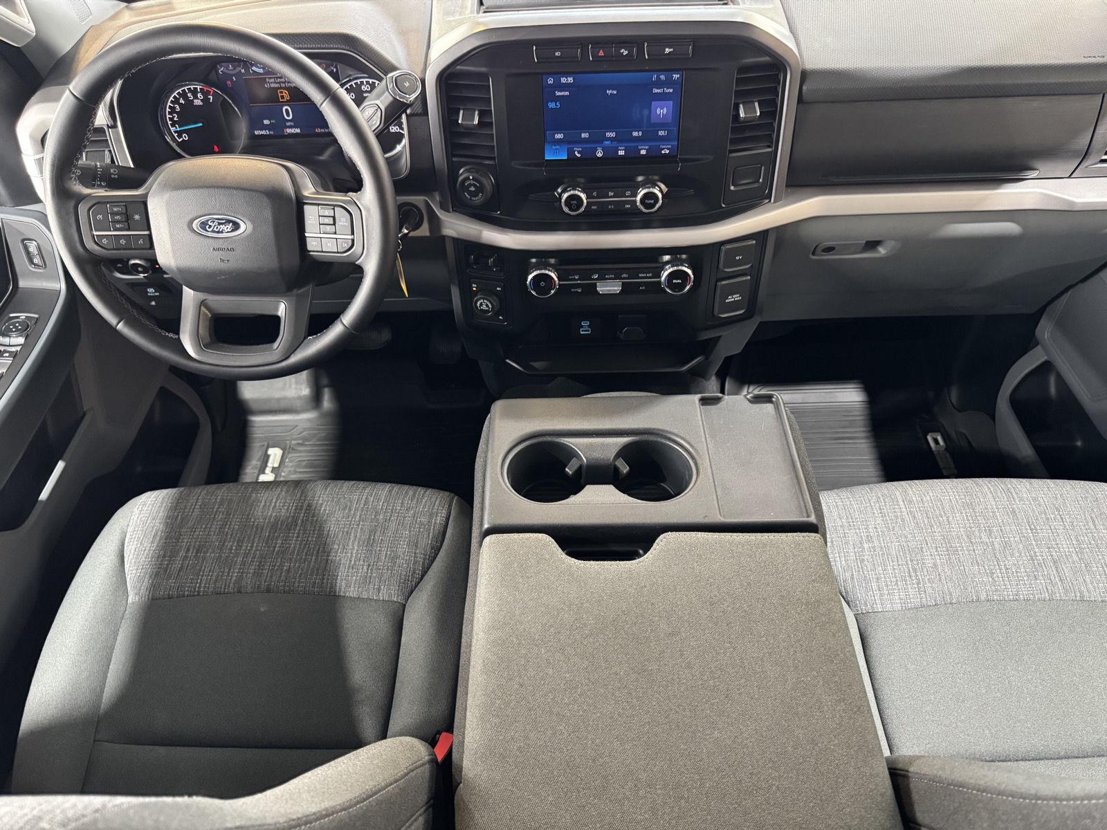 Vehicle photo 22