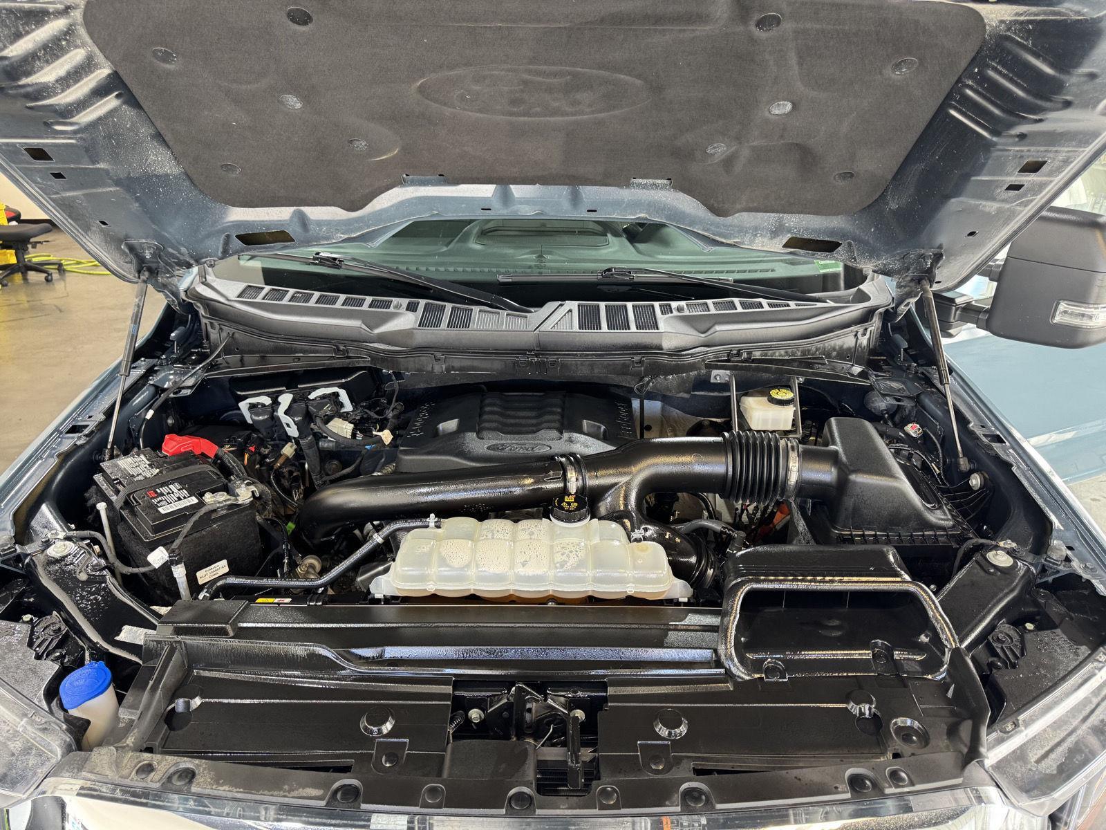 Vehicle photo 41