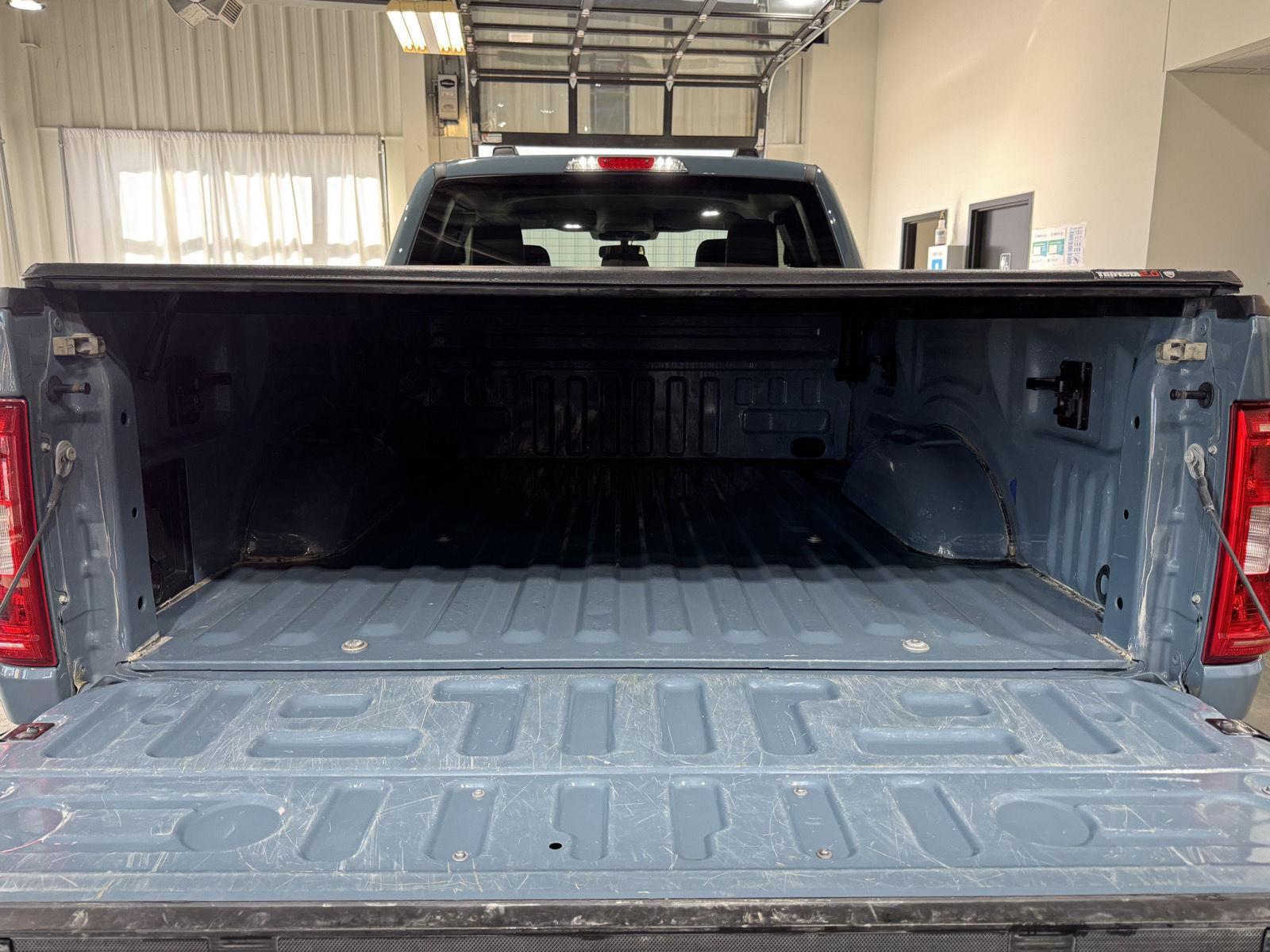 Vehicle photo 42