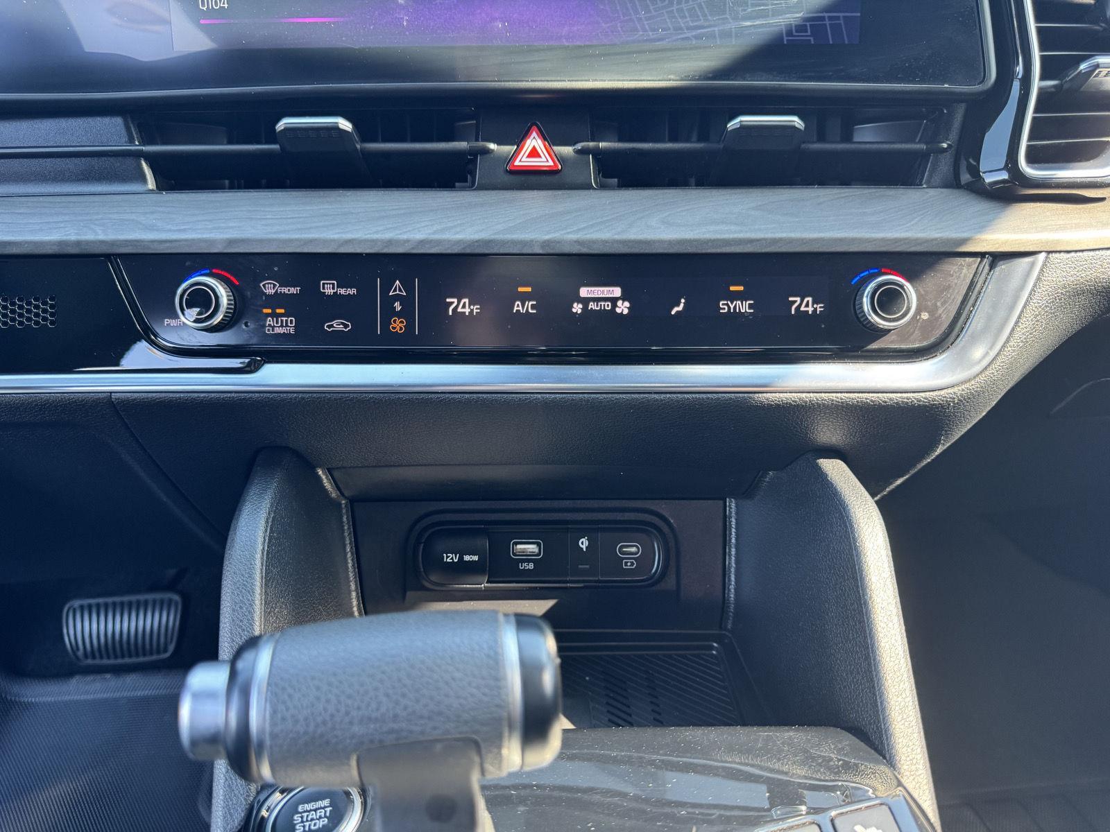 Vehicle photo 35