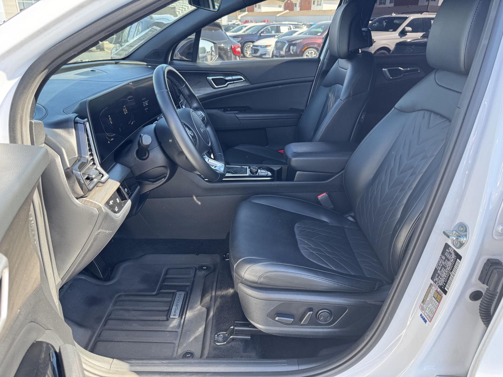 Vehicle photo 20