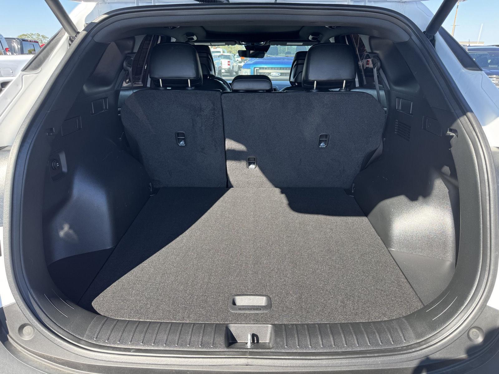Vehicle photo 41