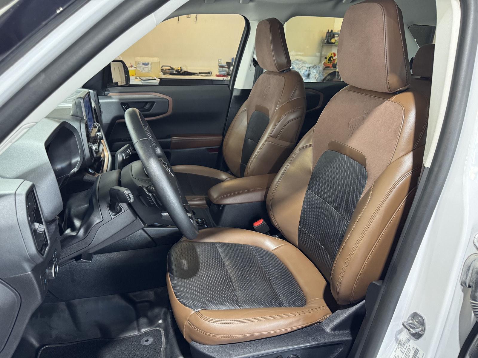 Vehicle photo 19