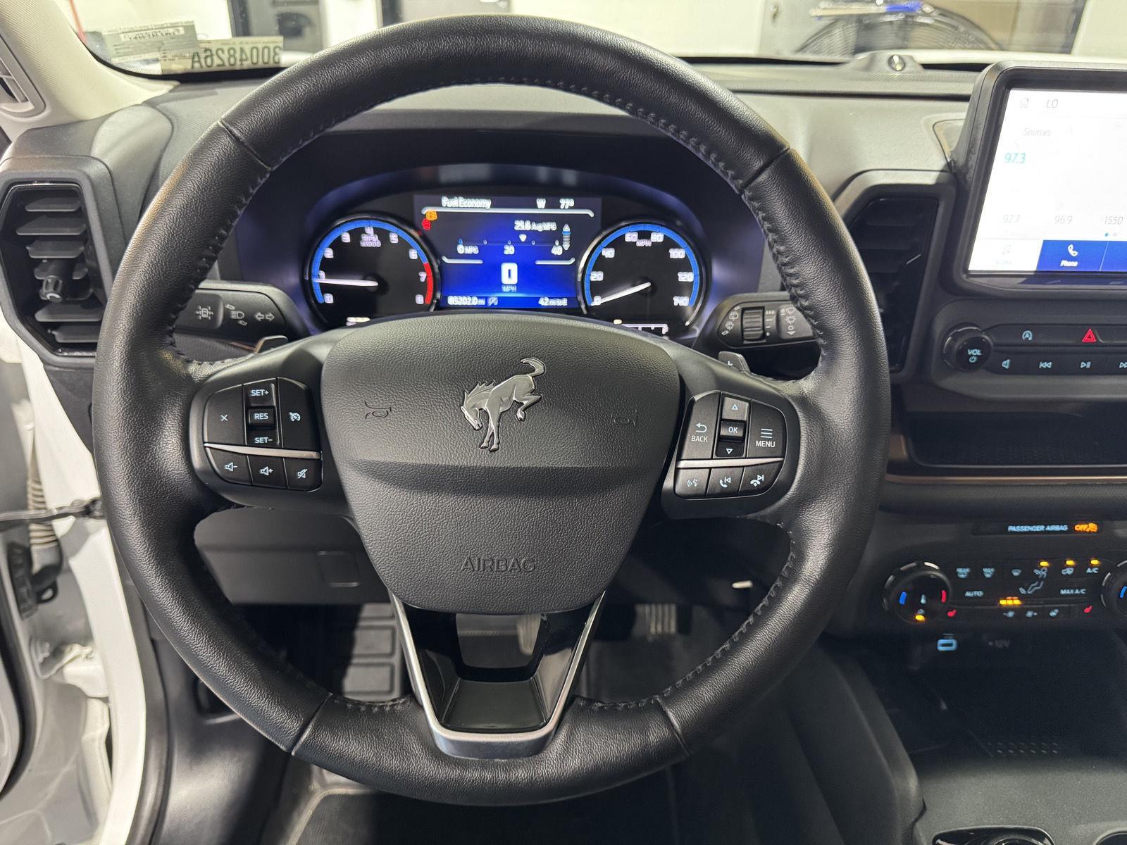 Vehicle photo 11
