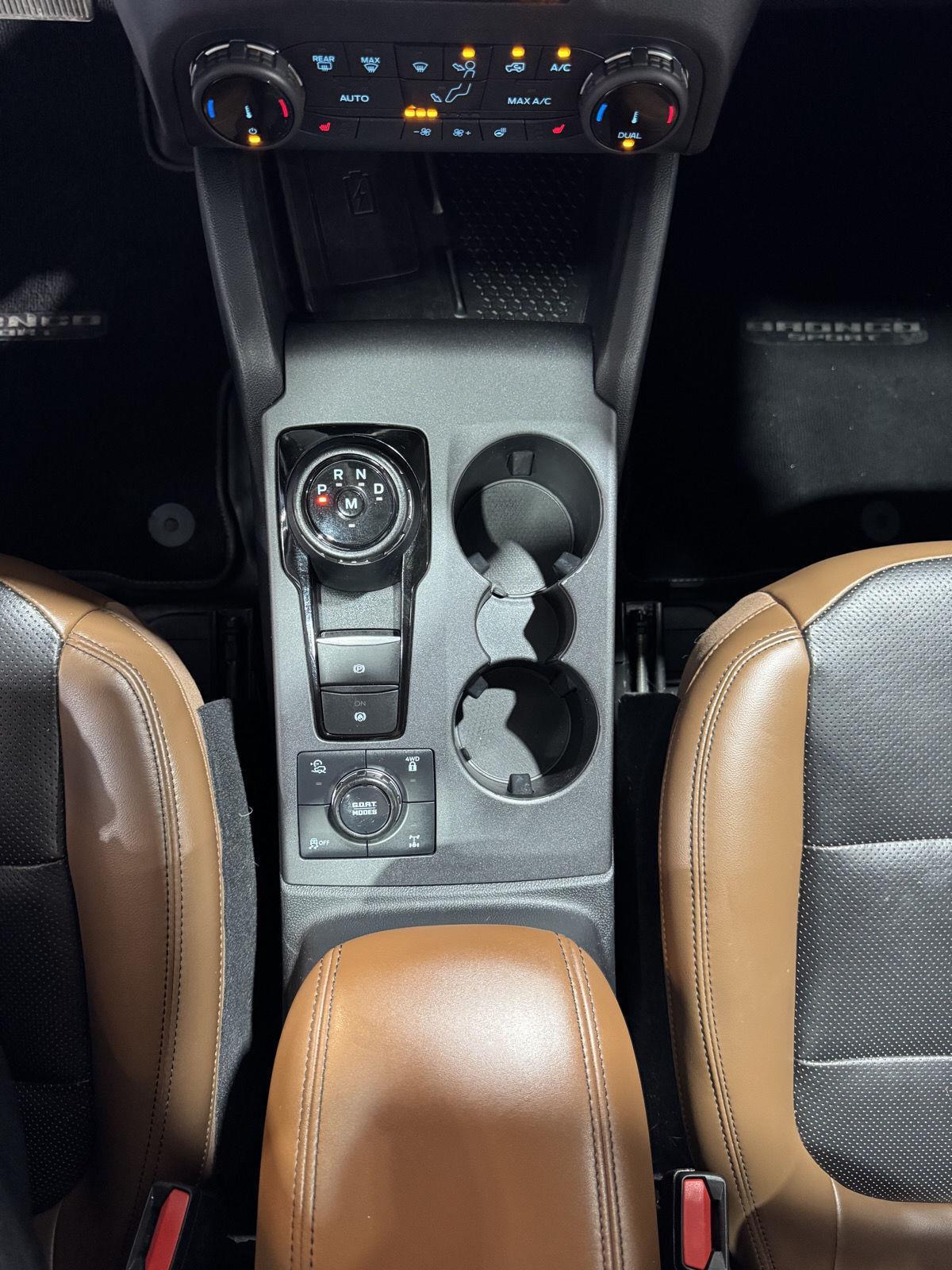 Vehicle photo 37