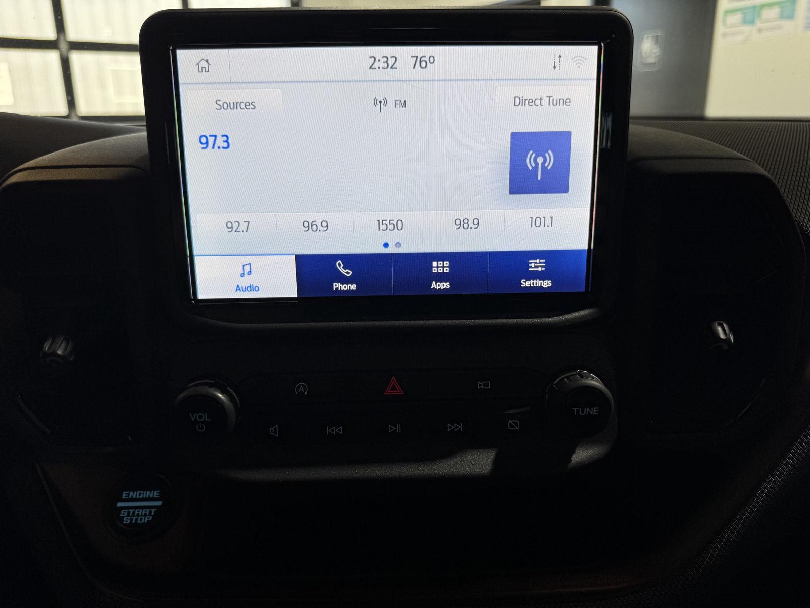 Vehicle photo 35