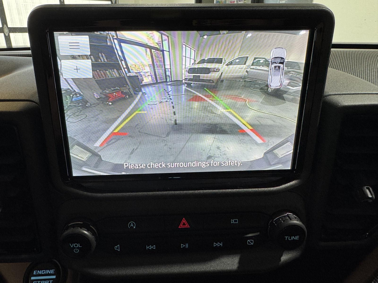 Vehicle photo 36