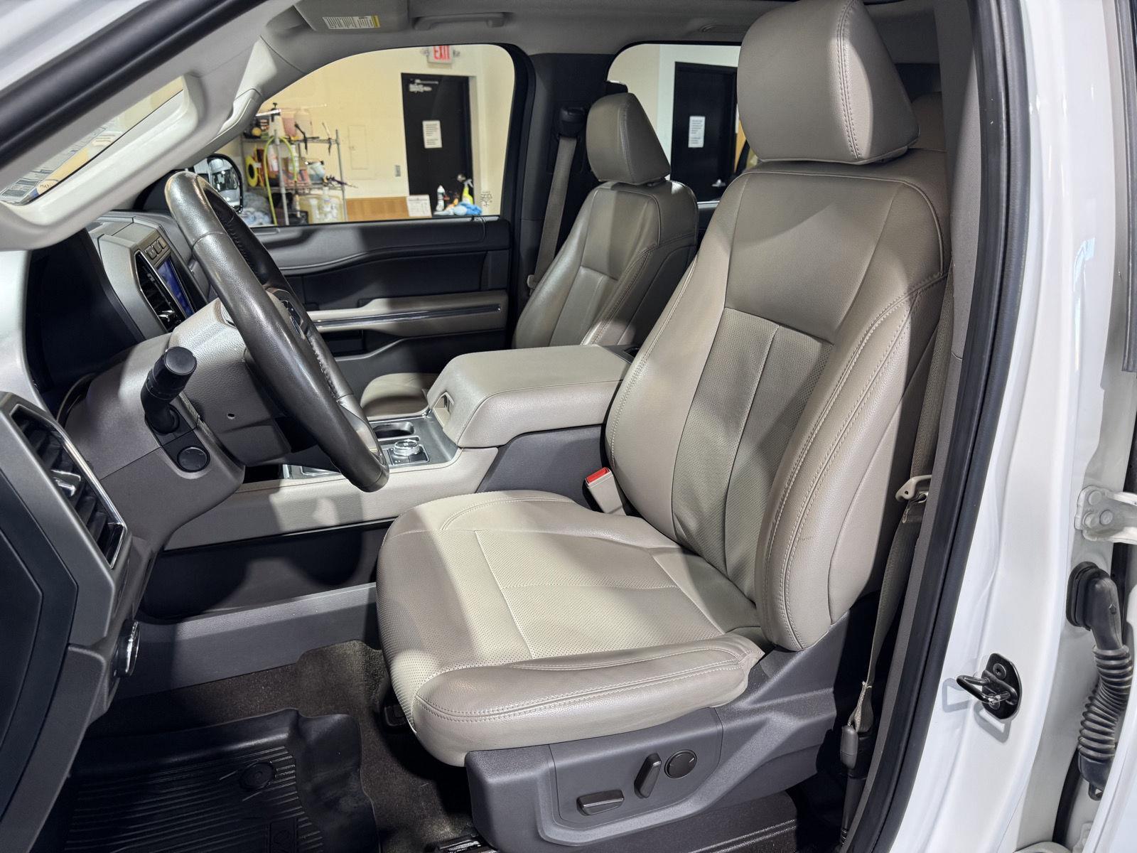 Vehicle photo 20