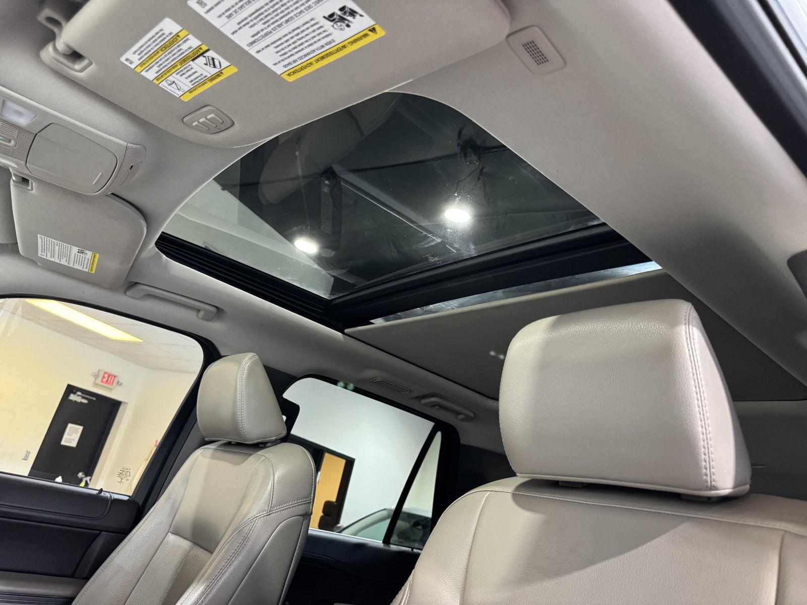 Vehicle photo 37