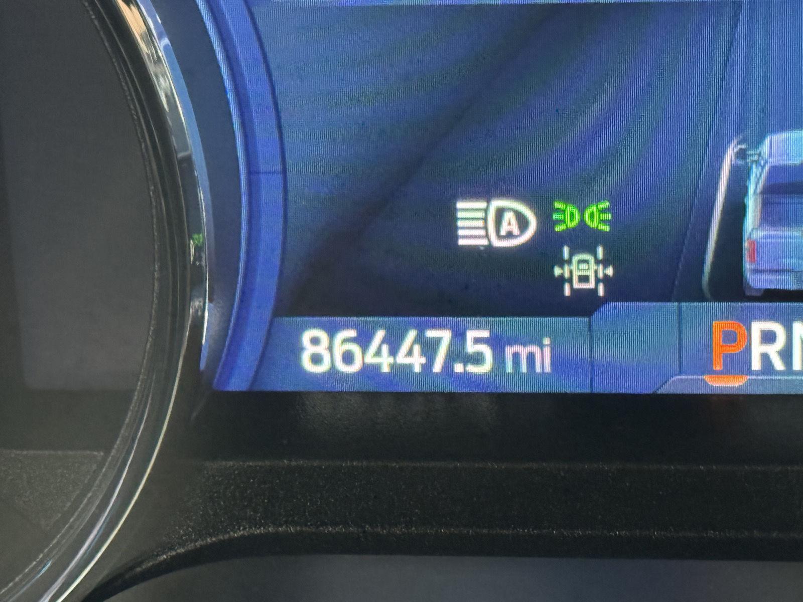 Vehicle photo 4
