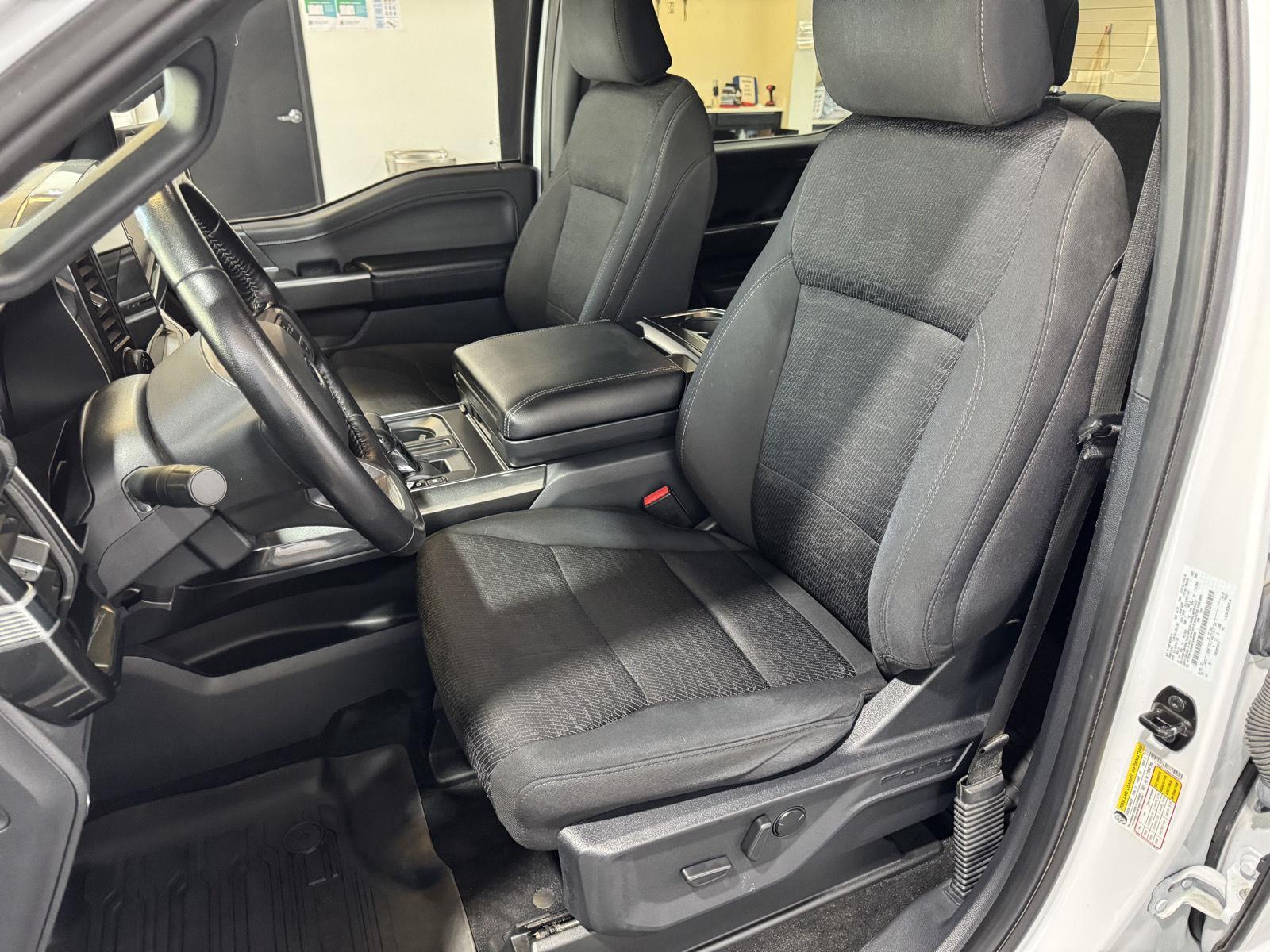 Vehicle photo 20