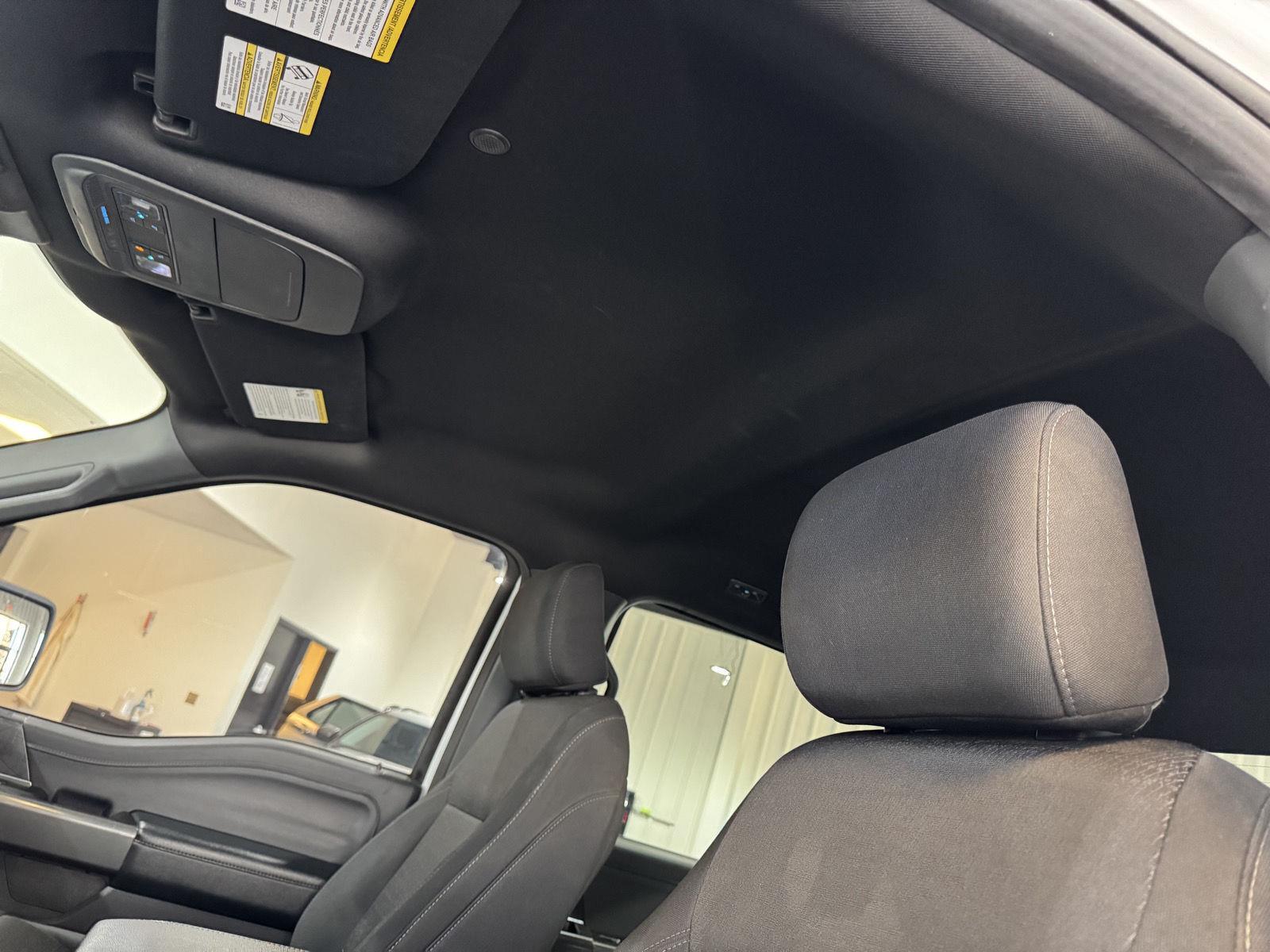 Vehicle photo 33