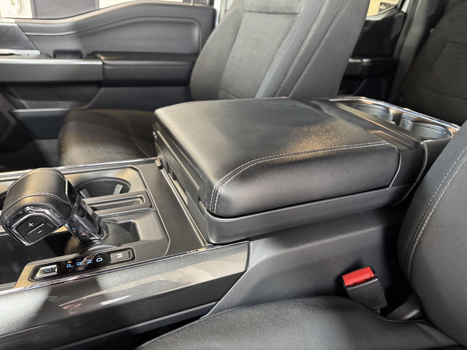 Vehicle photo 38