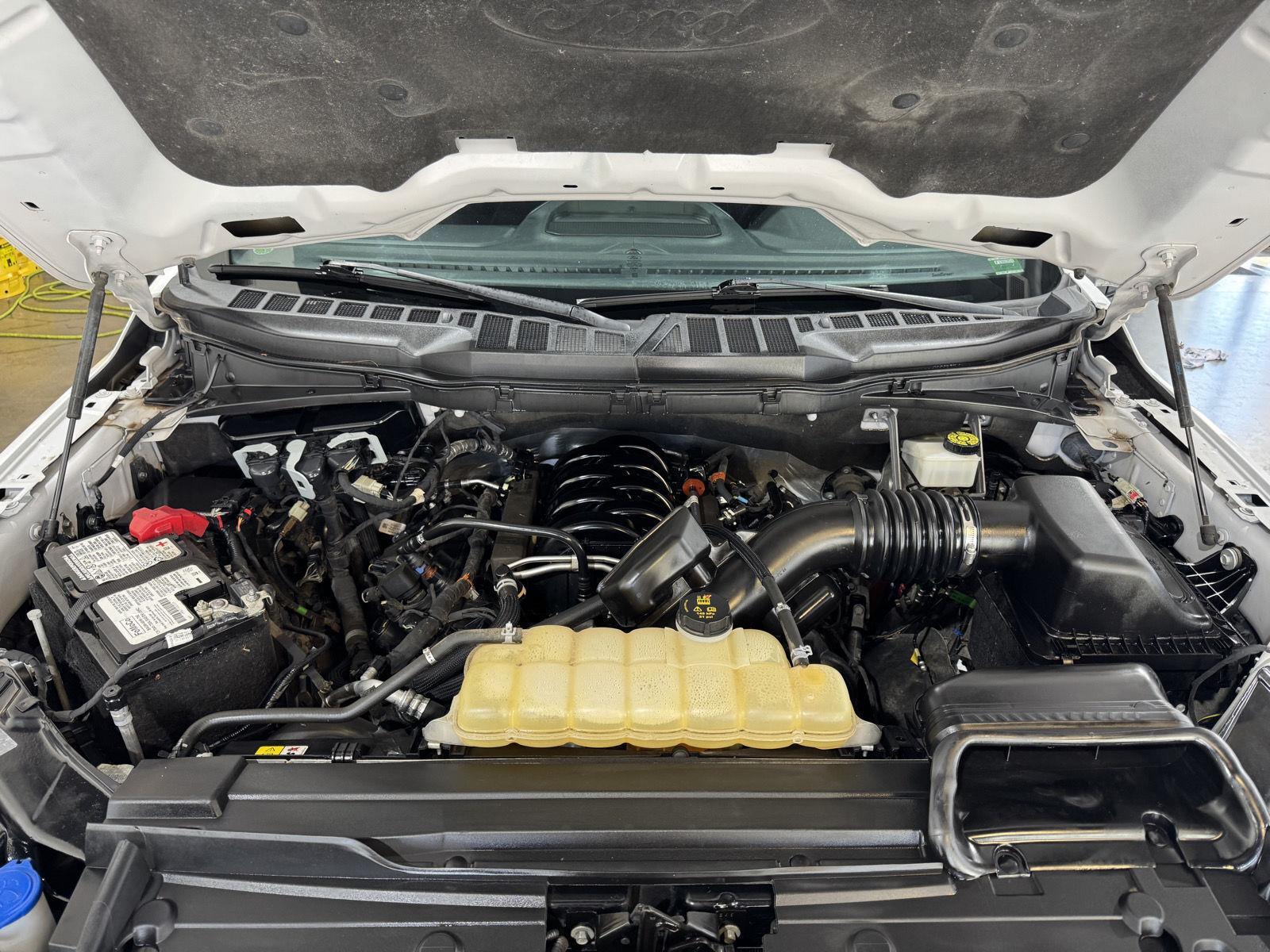 Vehicle photo 43